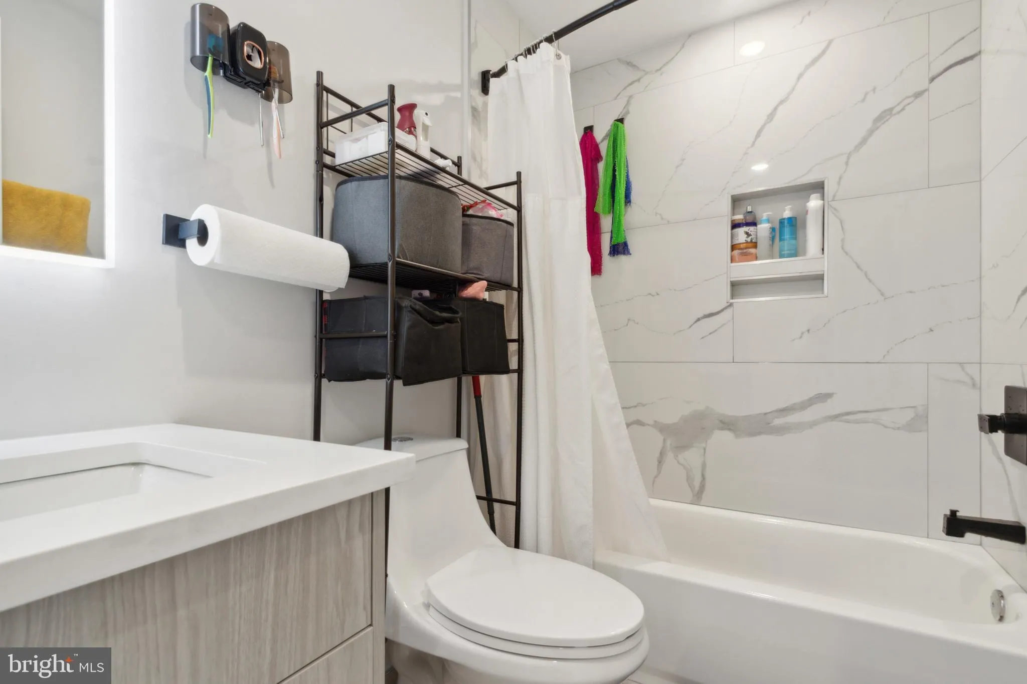 Philadelphia, Pennsylvania 19104, United States, 1 Bedroom Bedrooms, ,1 BathroomBathrooms,Residential,Active,97014