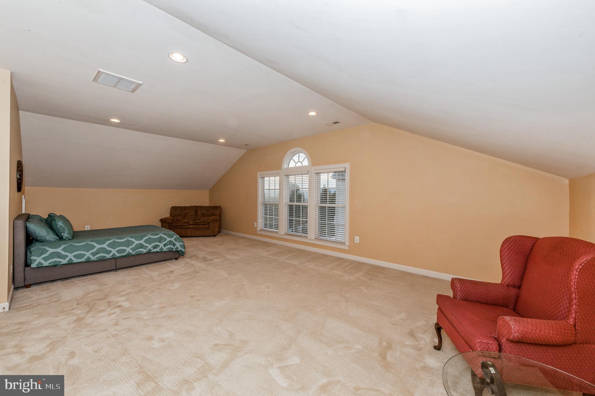 GLENBROOK - Residential