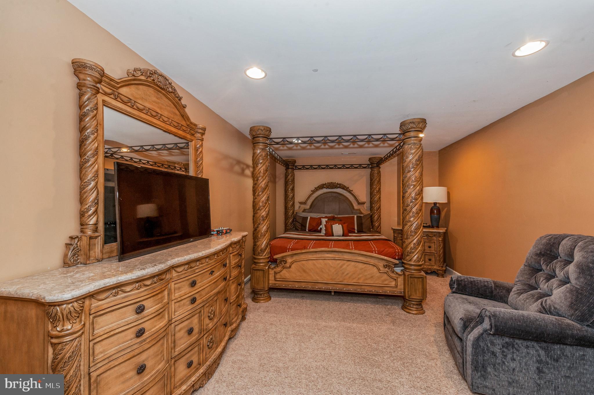 GLENBROOK - Residential