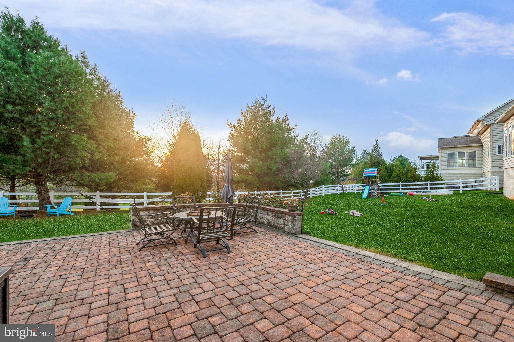 GLENBROOK - Residential