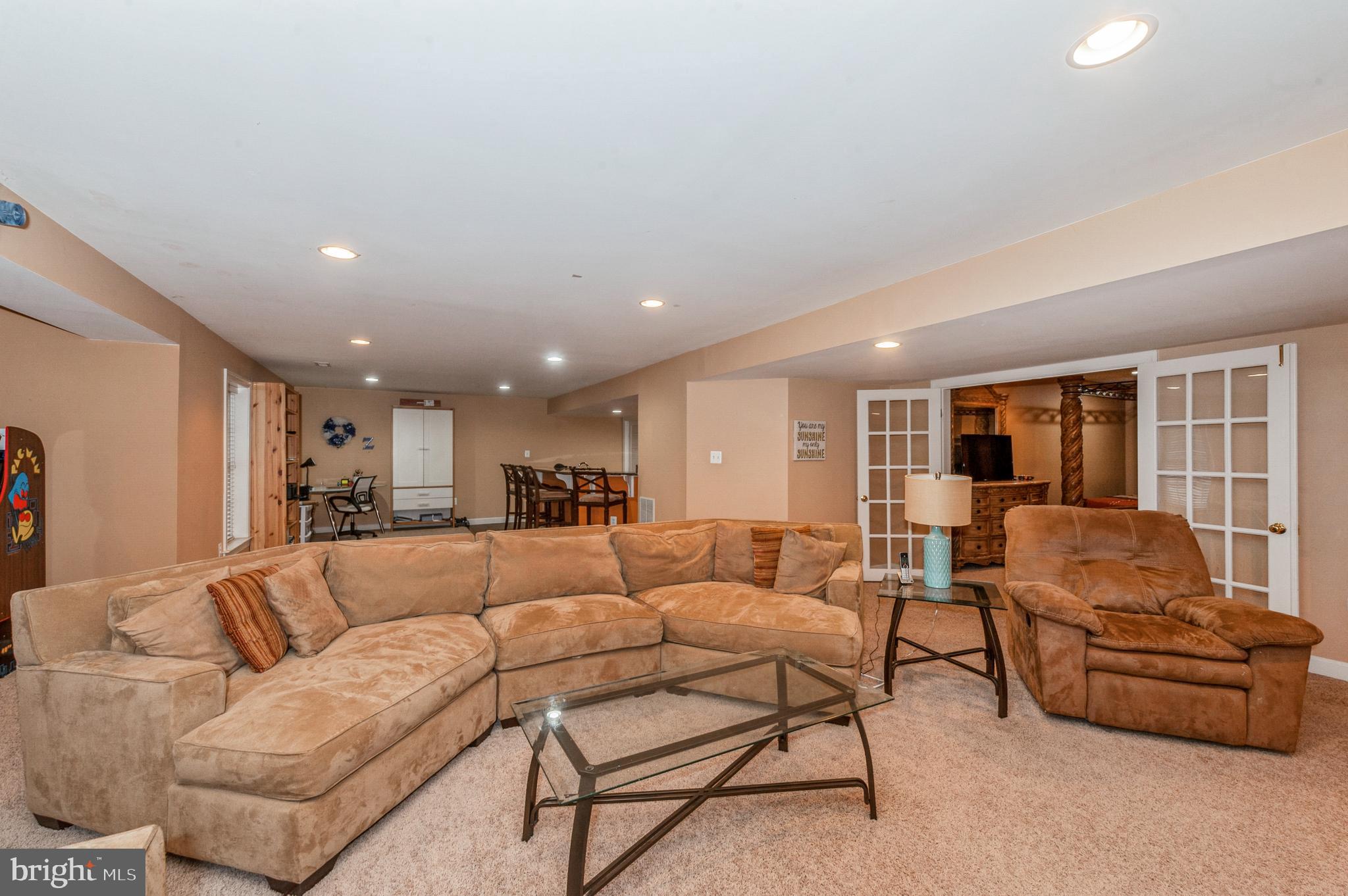 GLENBROOK - Residential