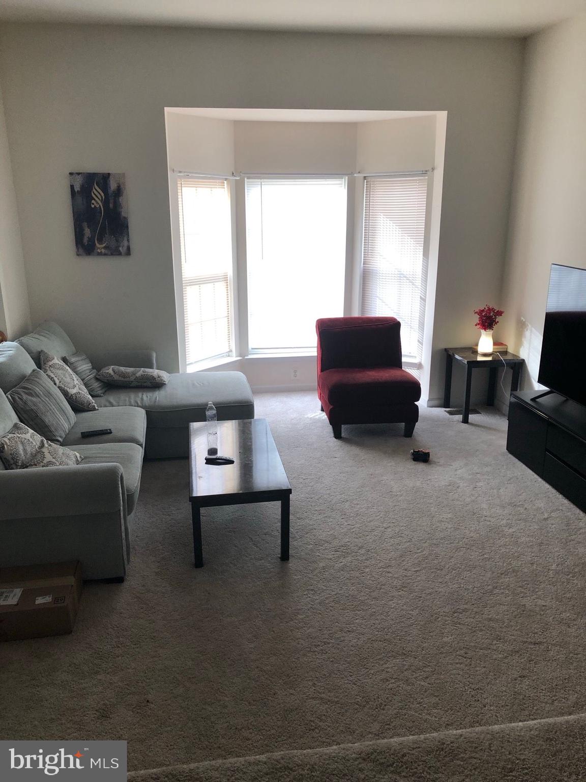 COLONNADE AT DULLES - Residential Lease