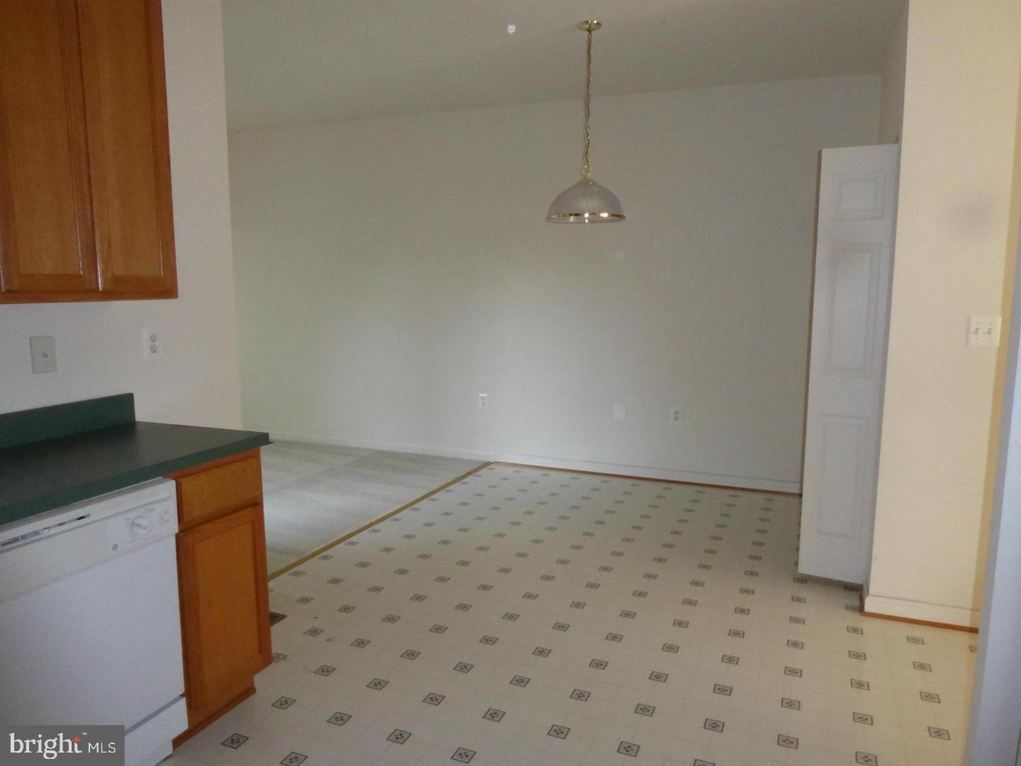 COLONNADE AT DULLES - Residential Lease