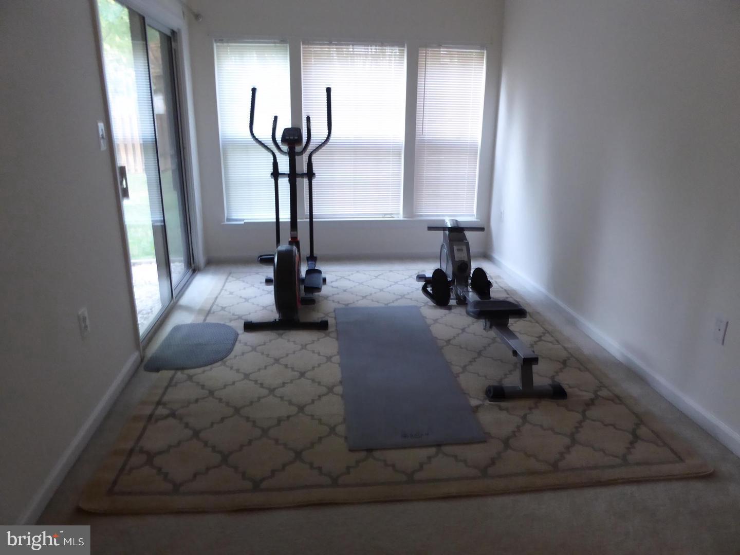 COLONNADE AT DULLES - Residential Lease