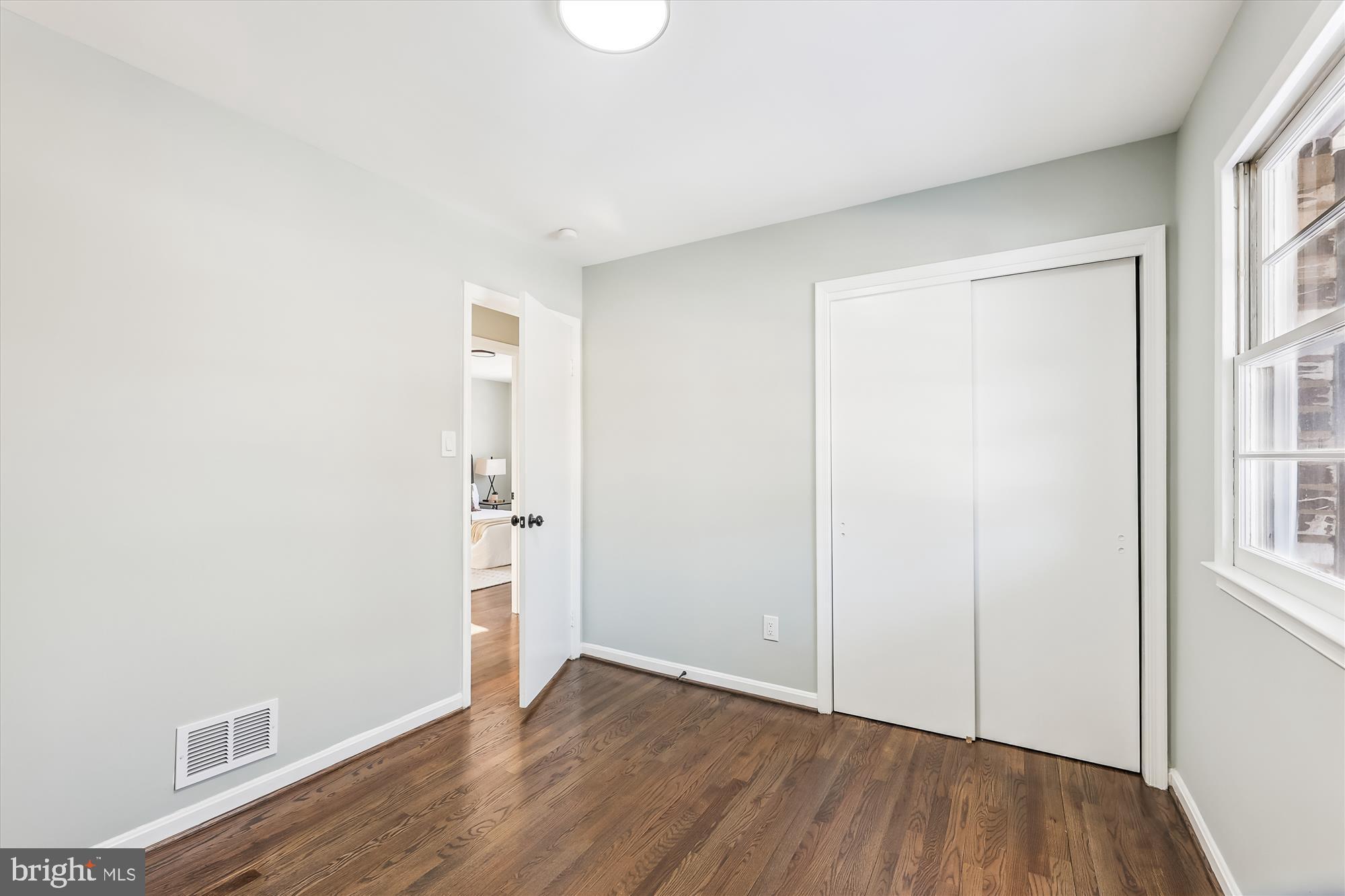 WILLIAMSBURG ESTATES - Residential