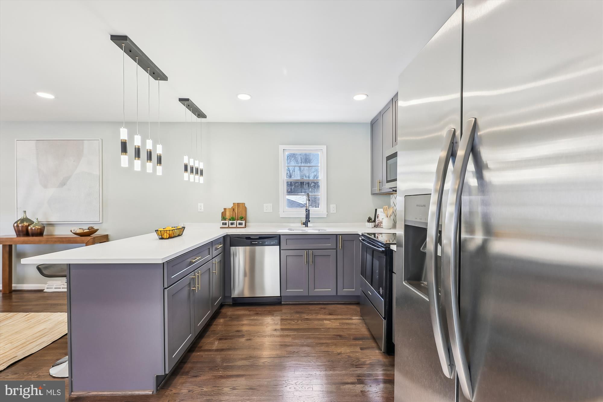 WILLIAMSBURG ESTATES - Residential