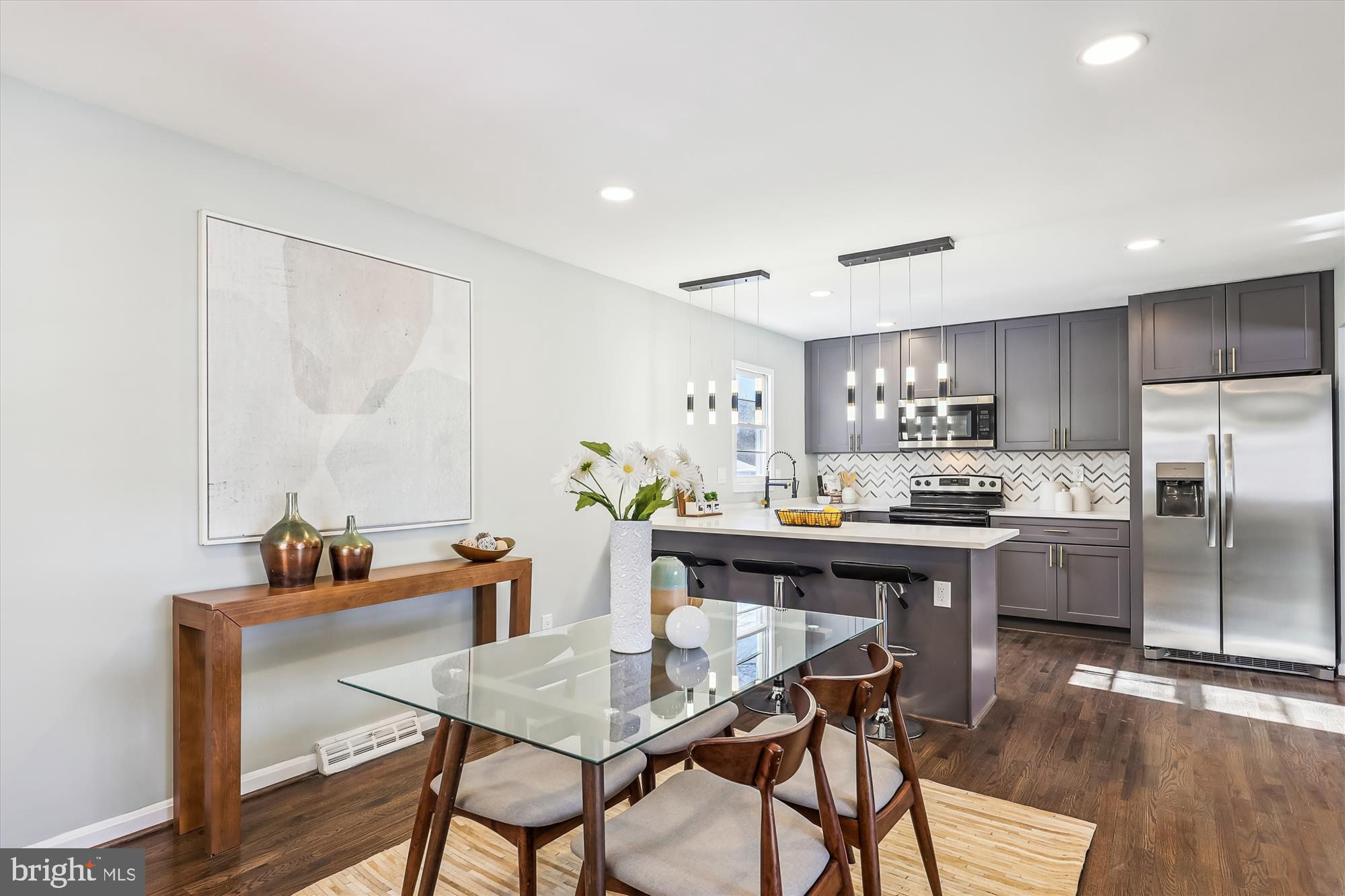 WILLIAMSBURG ESTATES - Residential