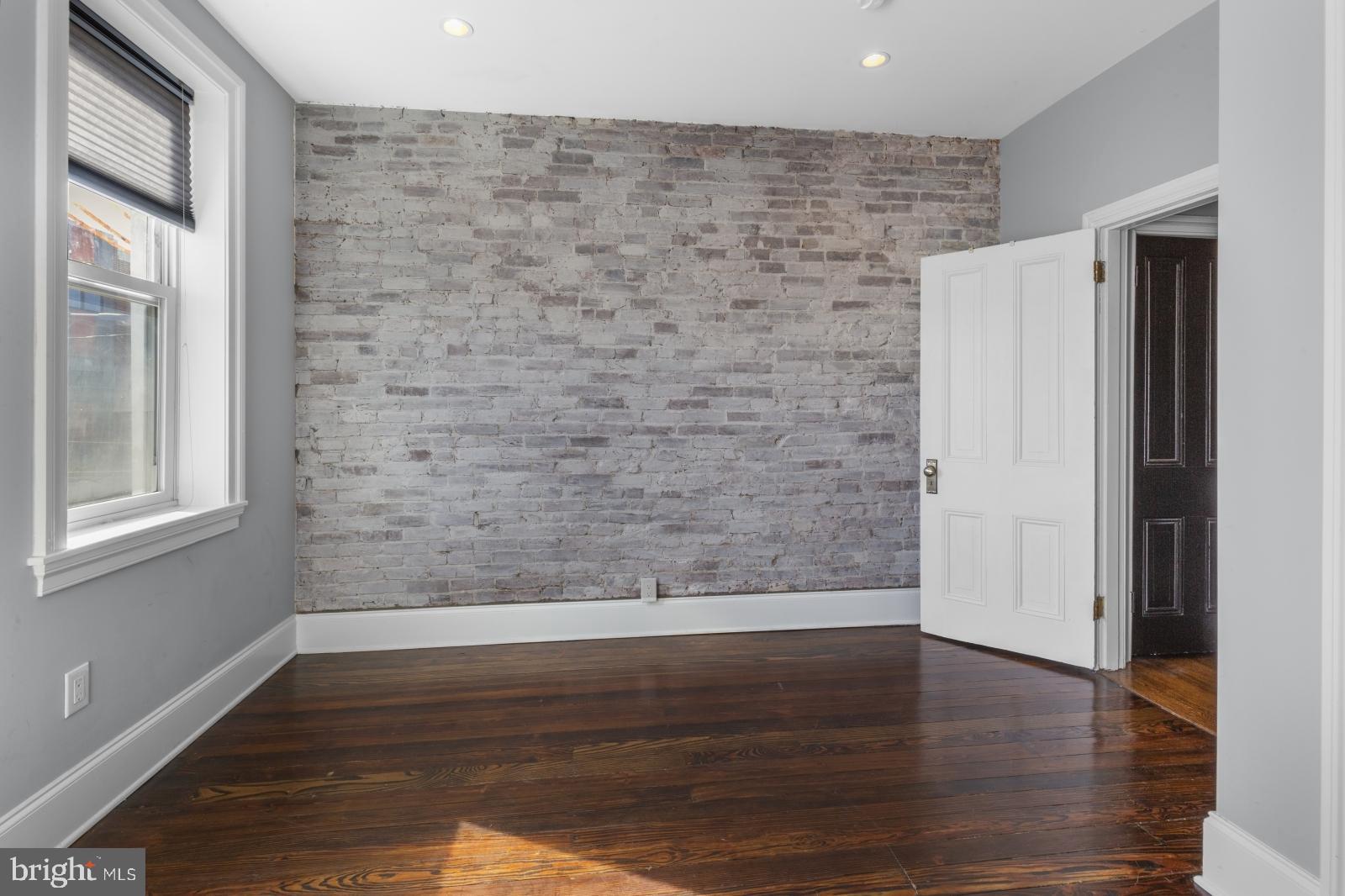 OLDE RICHMOND - Residential Lease