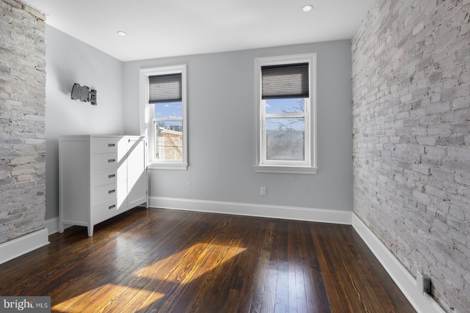 OLDE RICHMOND - Residential Lease