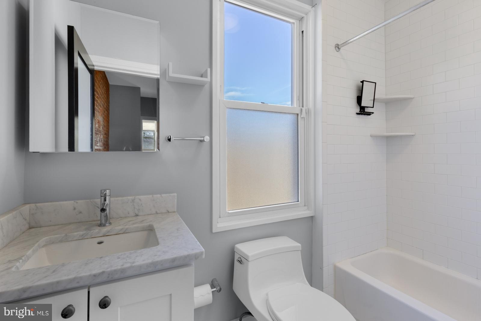 OLDE RICHMOND - Residential Lease