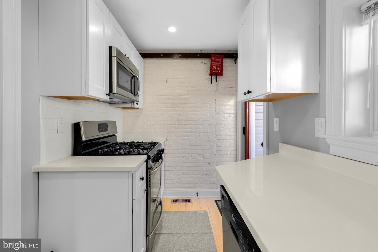 OLDE RICHMOND - Residential Lease