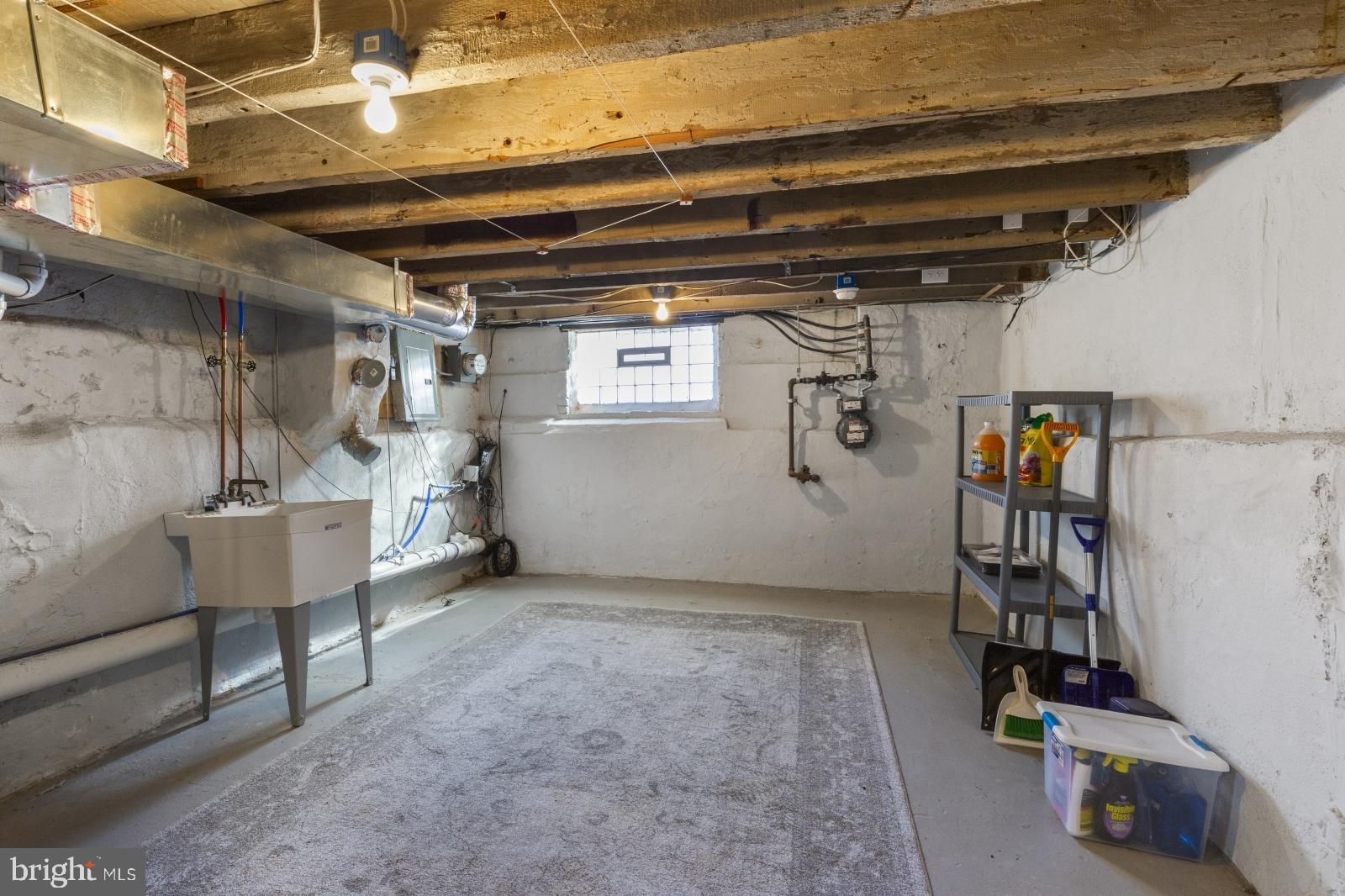 OLDE RICHMOND - Residential Lease