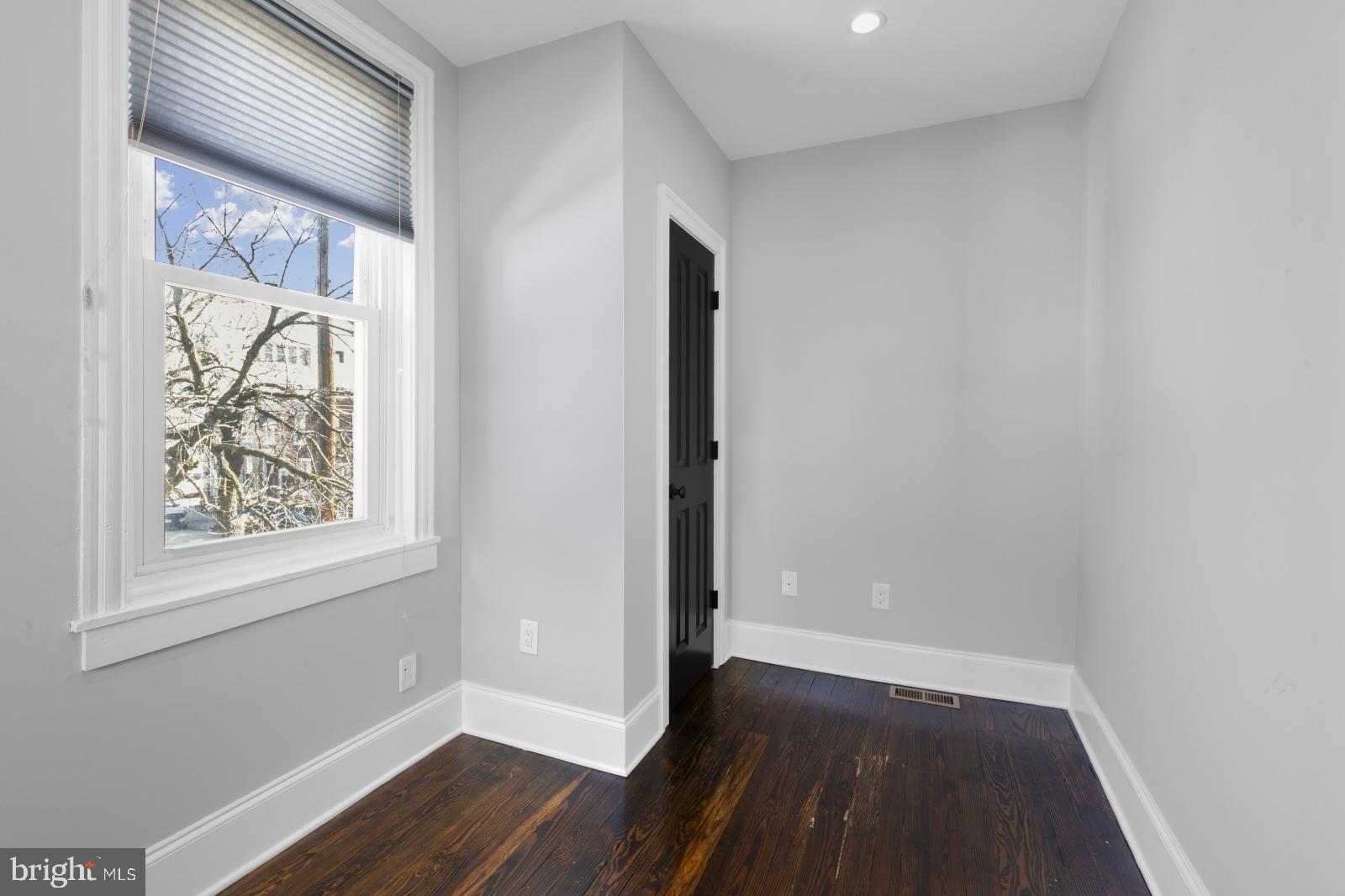 OLDE RICHMOND - Residential Lease