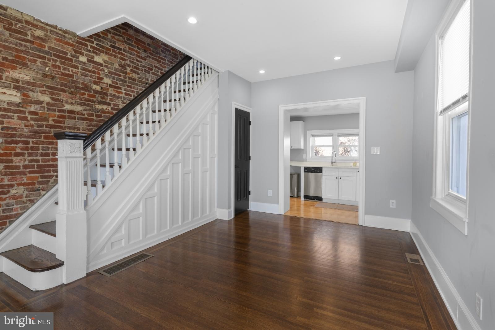 OLDE RICHMOND - Residential Lease