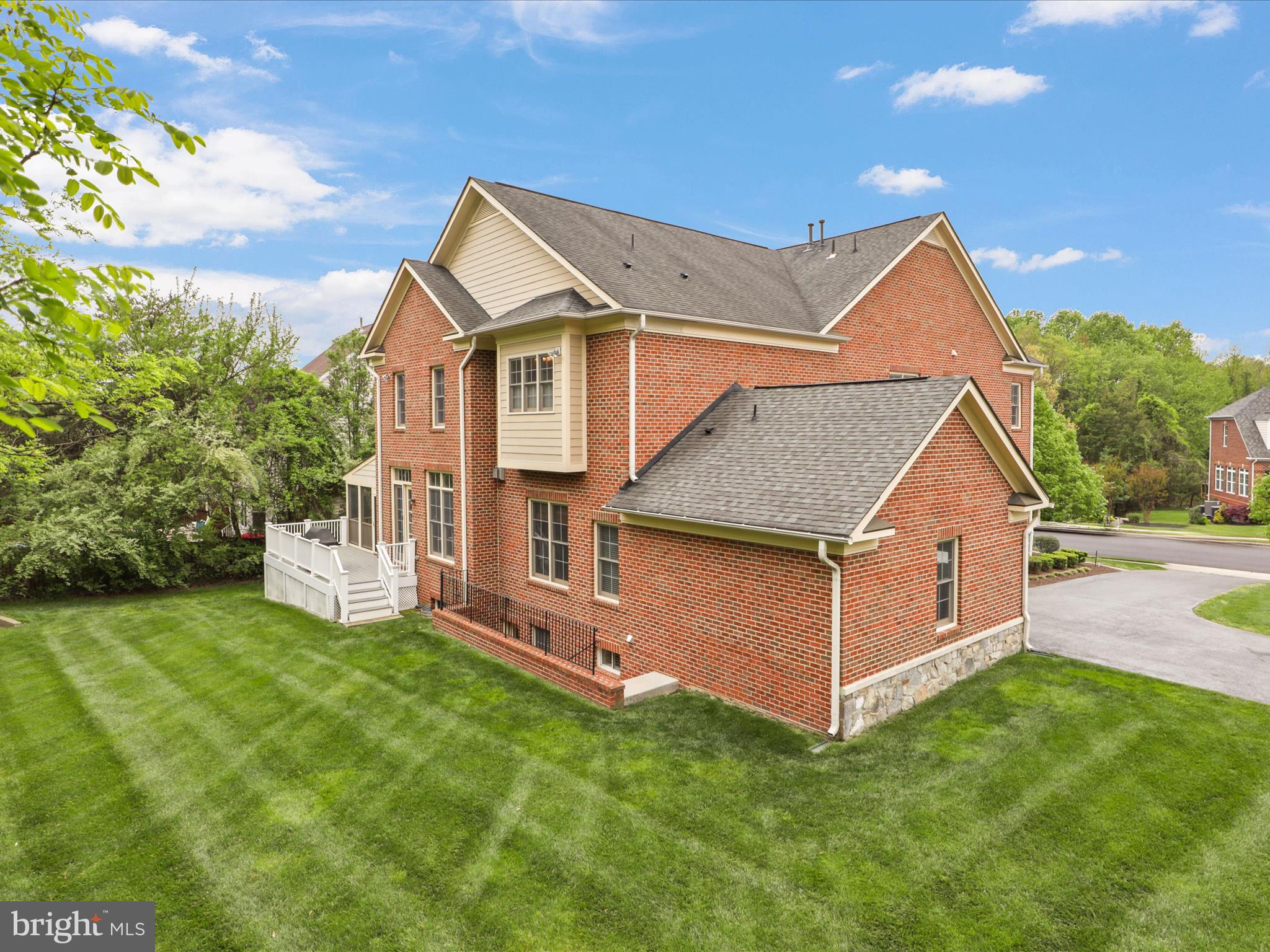 POPLAR TREE - Residential