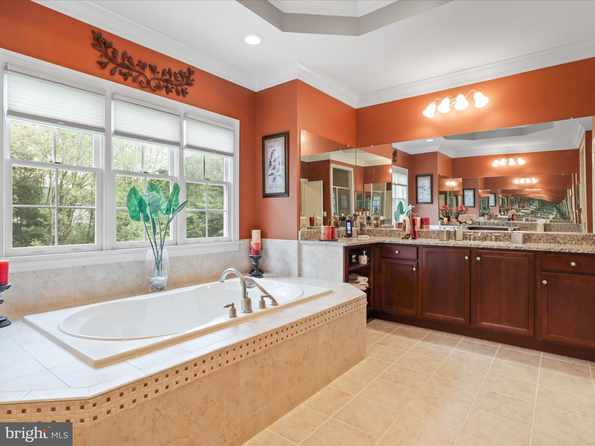 POPLAR TREE - Residential