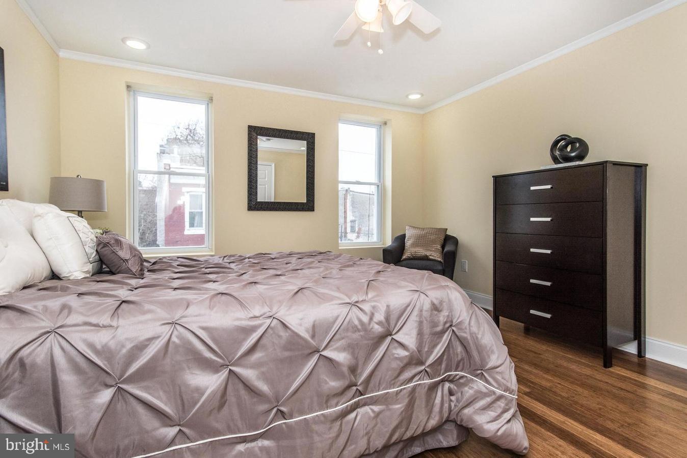 SHARSWOOD - Residential