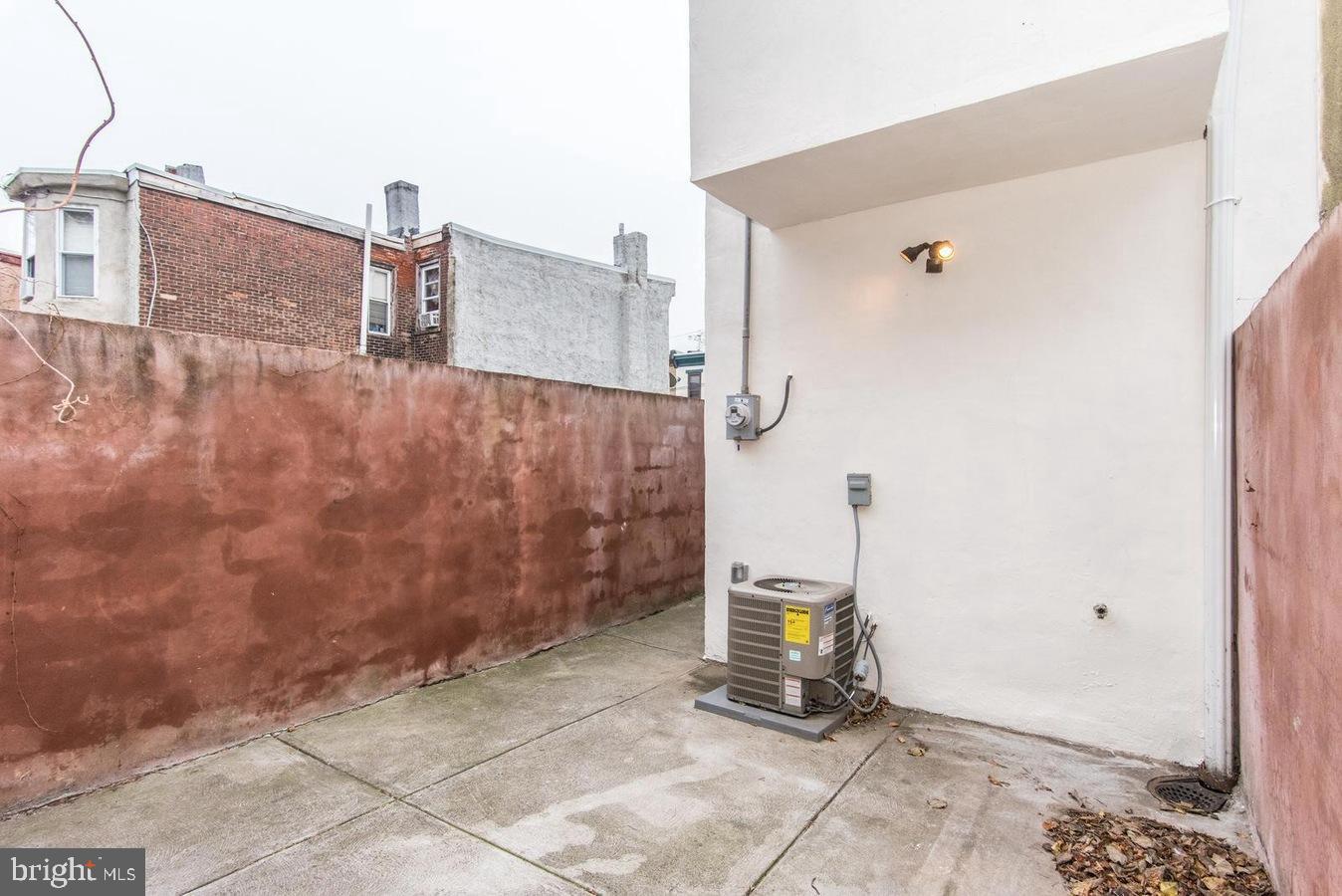 SHARSWOOD - Residential