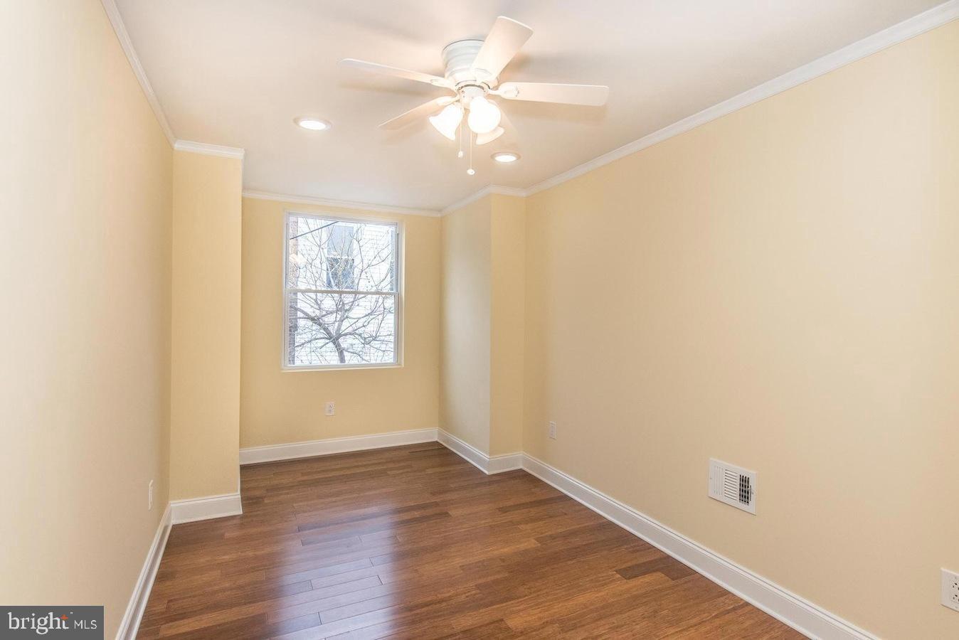 SHARSWOOD - Residential