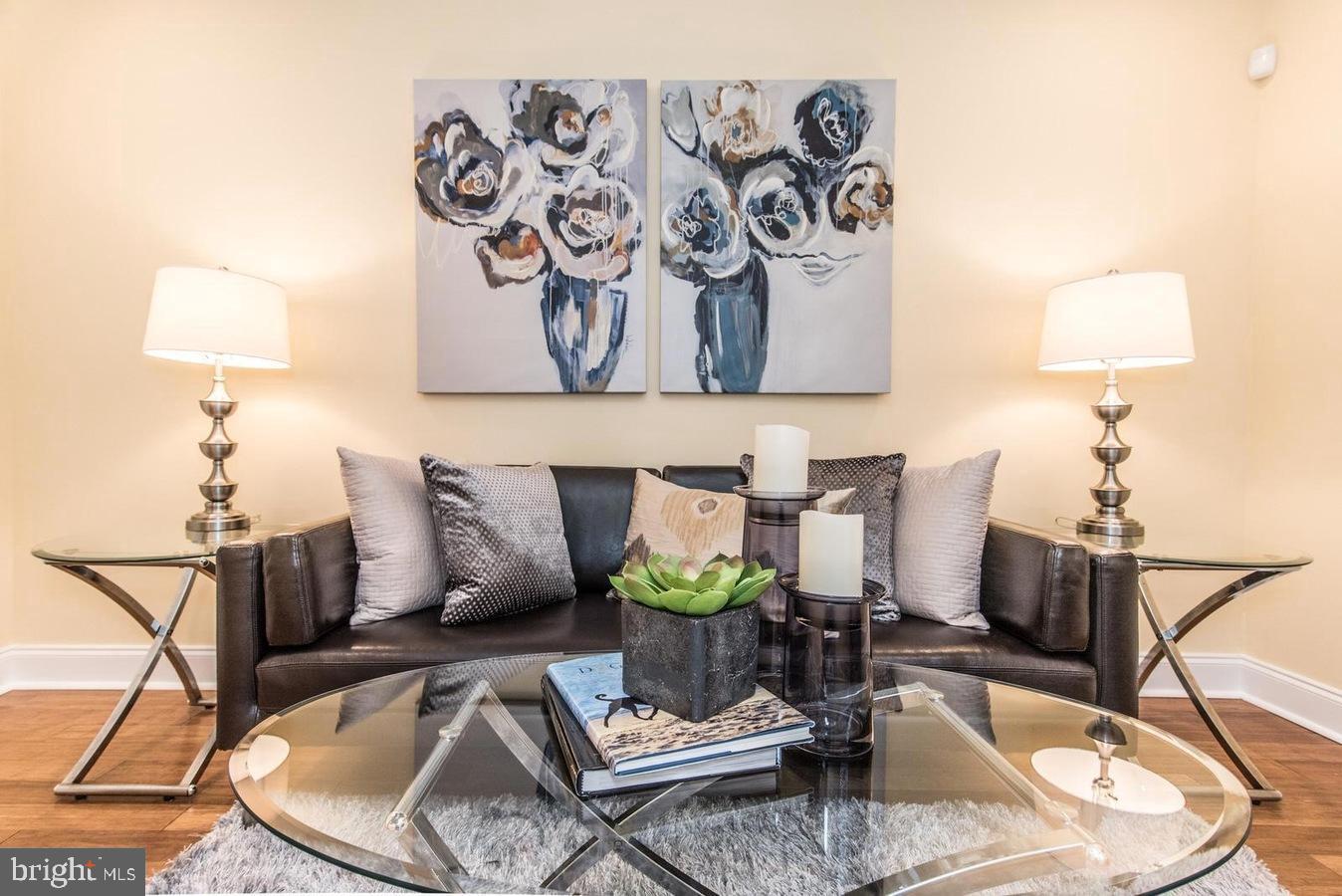 SHARSWOOD - Residential