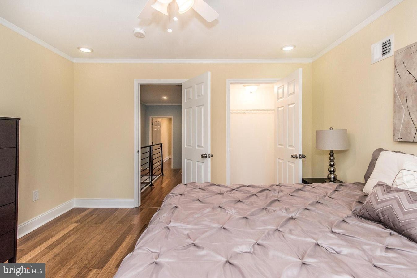 SHARSWOOD - Residential