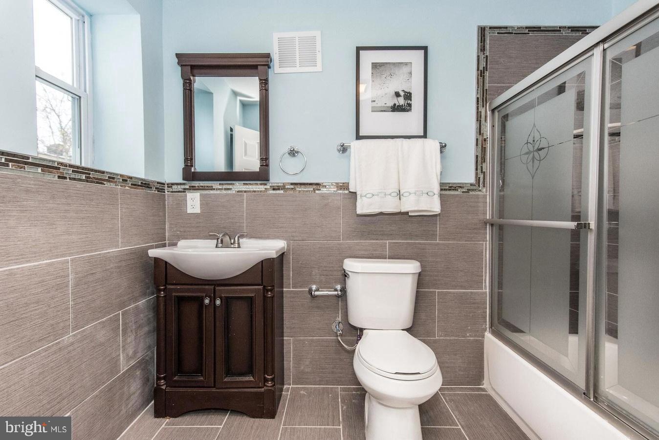 SHARSWOOD - Residential