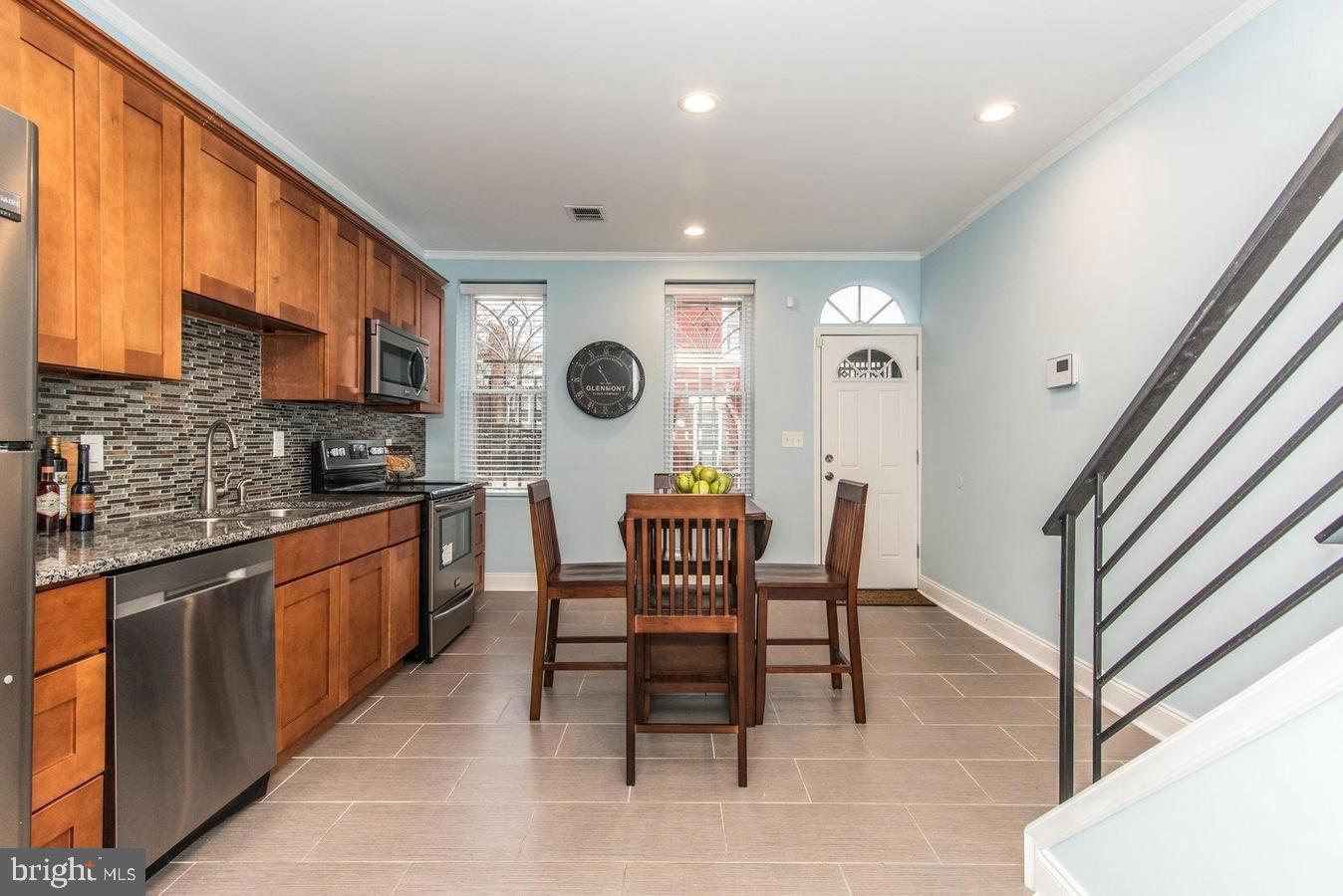 SHARSWOOD - Residential