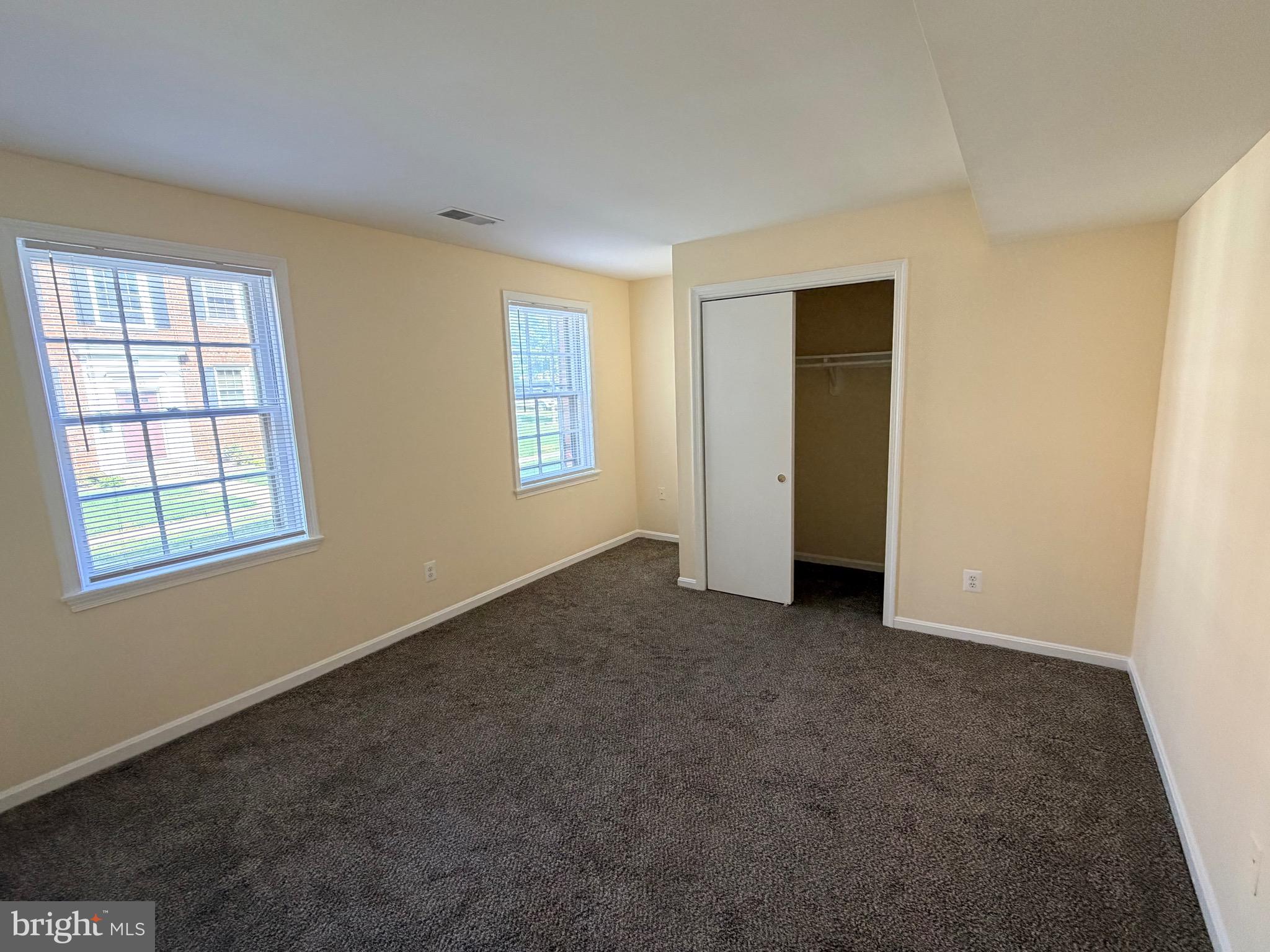 HILLCREST - Residential