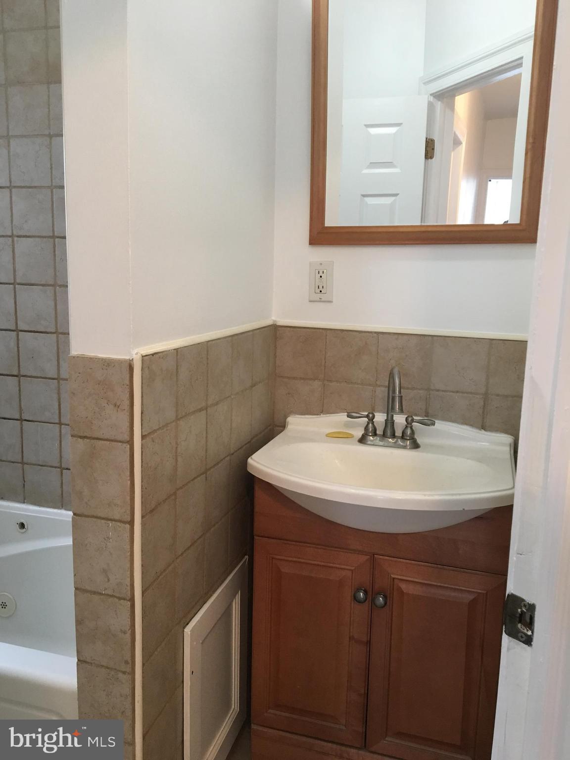 PHILADELPHIA (NORTHWEST) - Residential