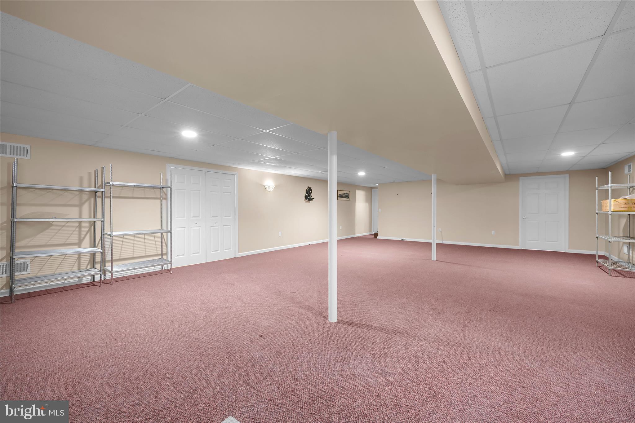 NEWBURG VILLAGE - Residential