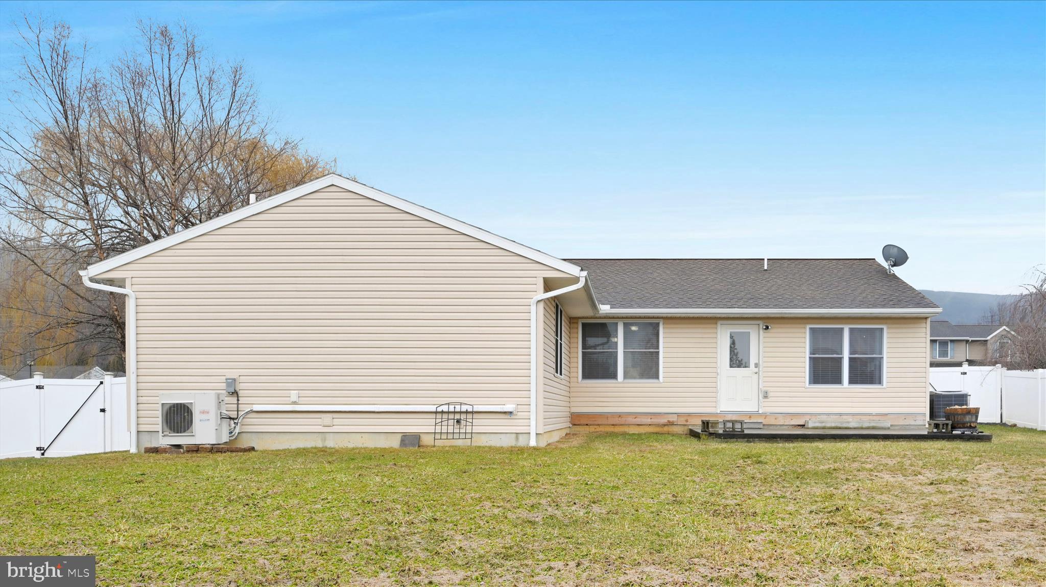 NEWBURG VILLAGE - Residential