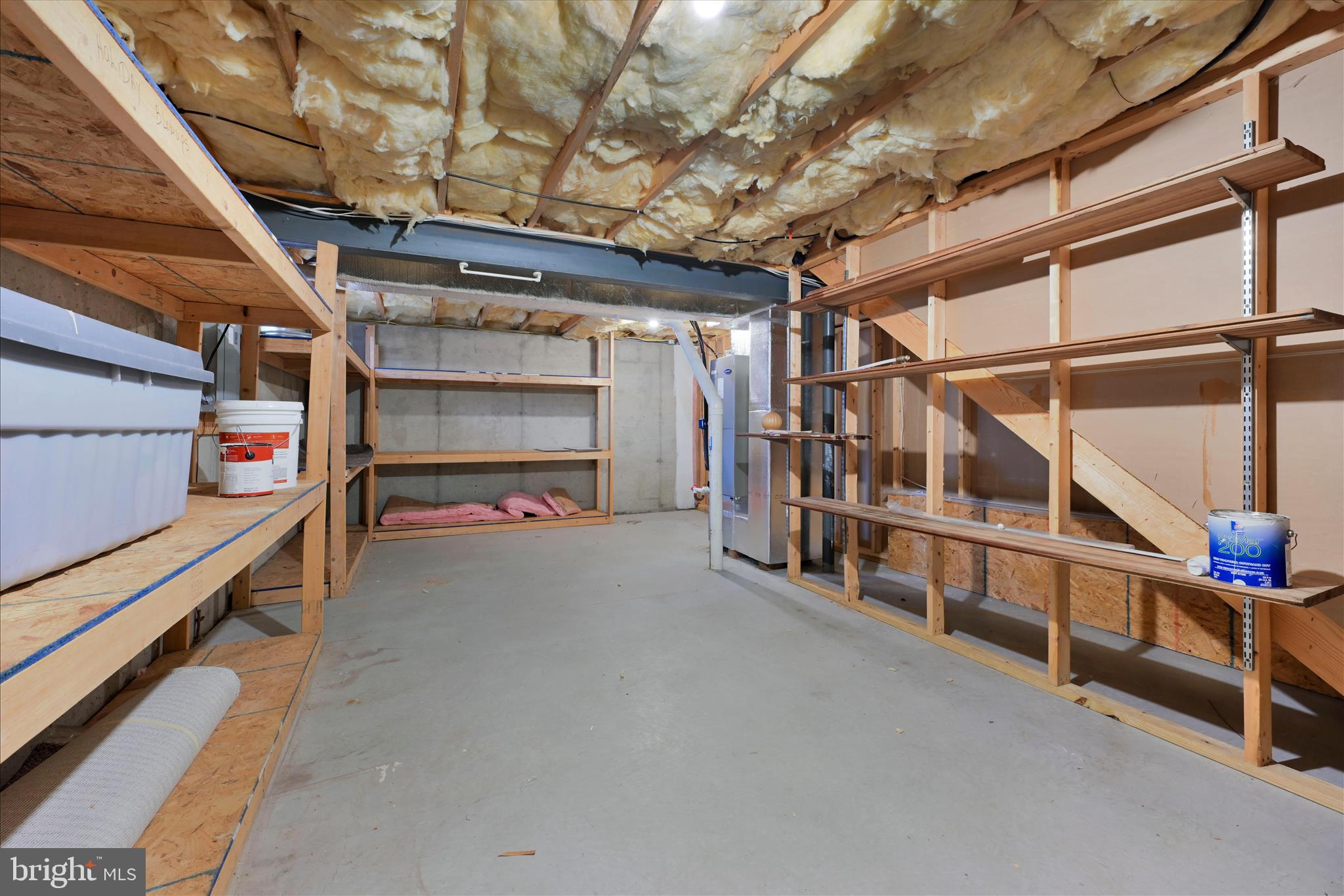 NEWBURG VILLAGE - Residential