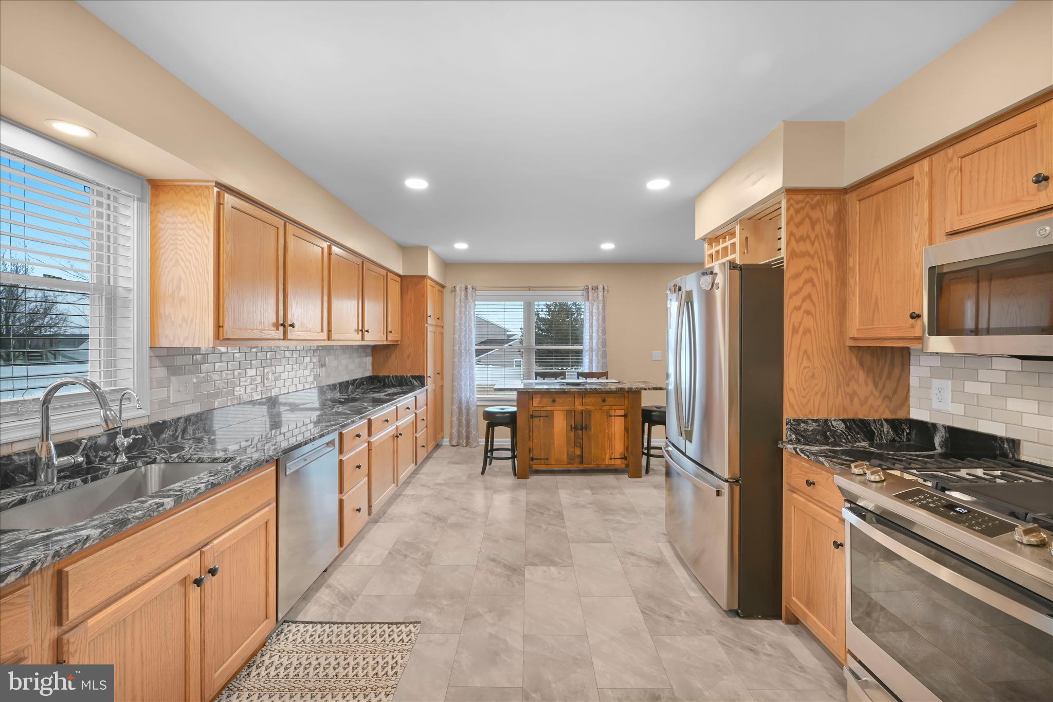 NEWBURG VILLAGE - Residential