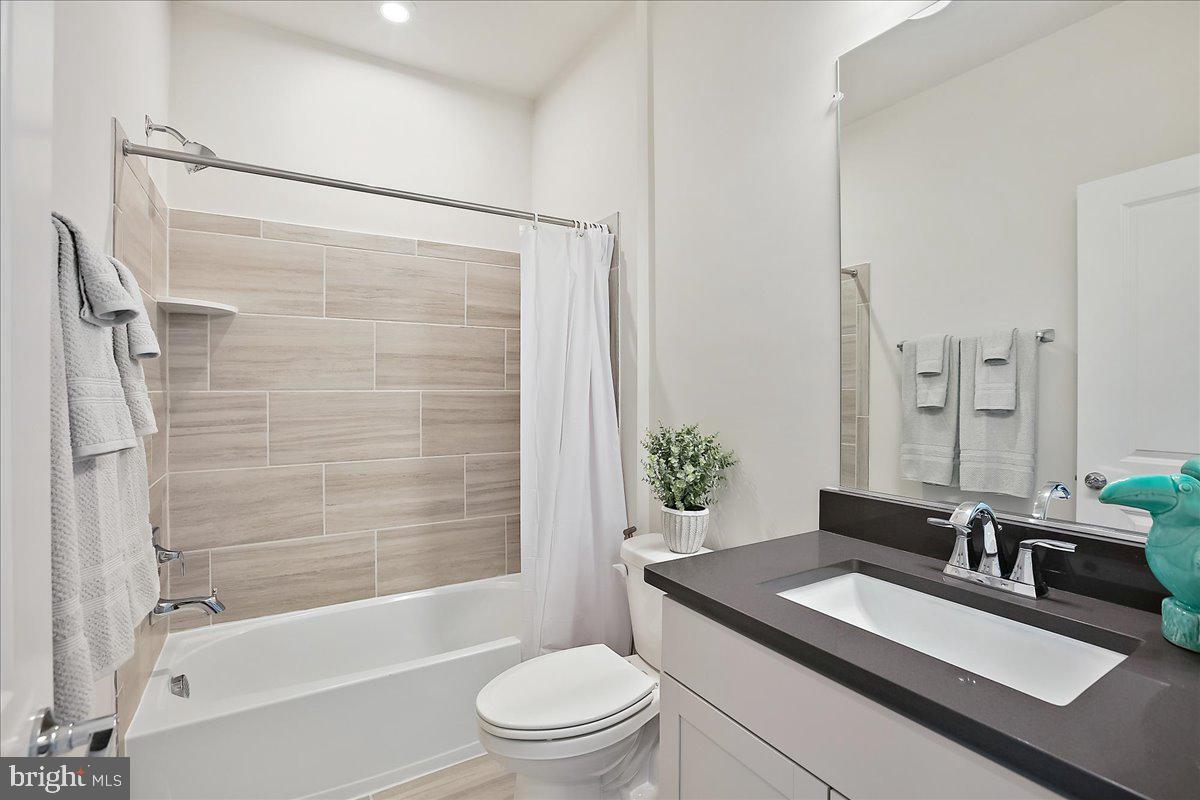 RESTON ARBORETUM - Residential