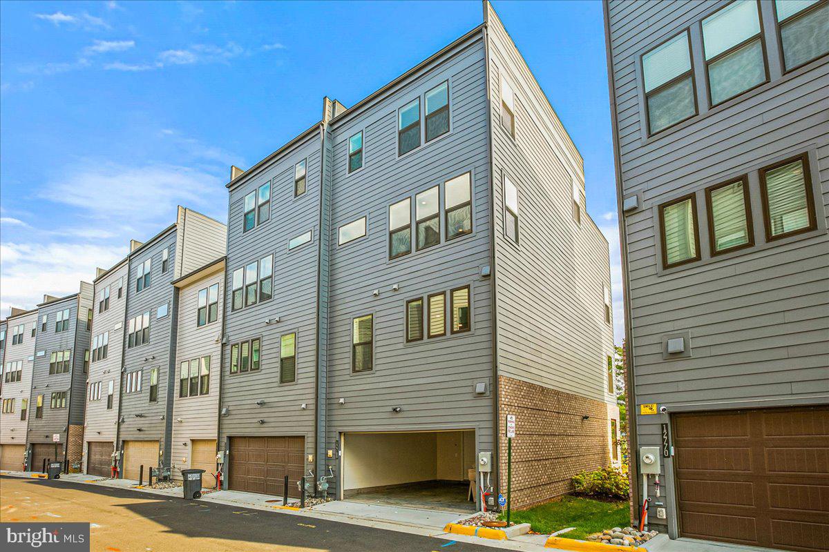 12768 SUNRISE VALLEY DRIVE