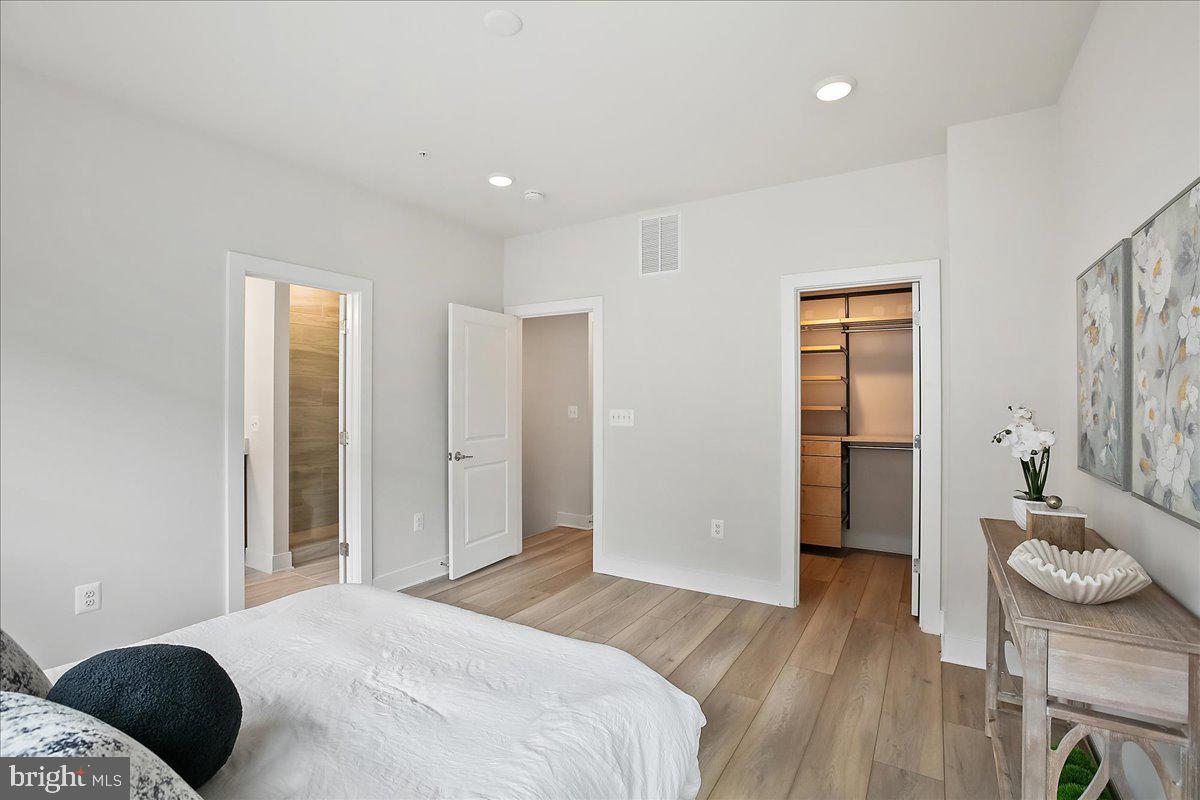 RESTON ARBORETUM - Residential