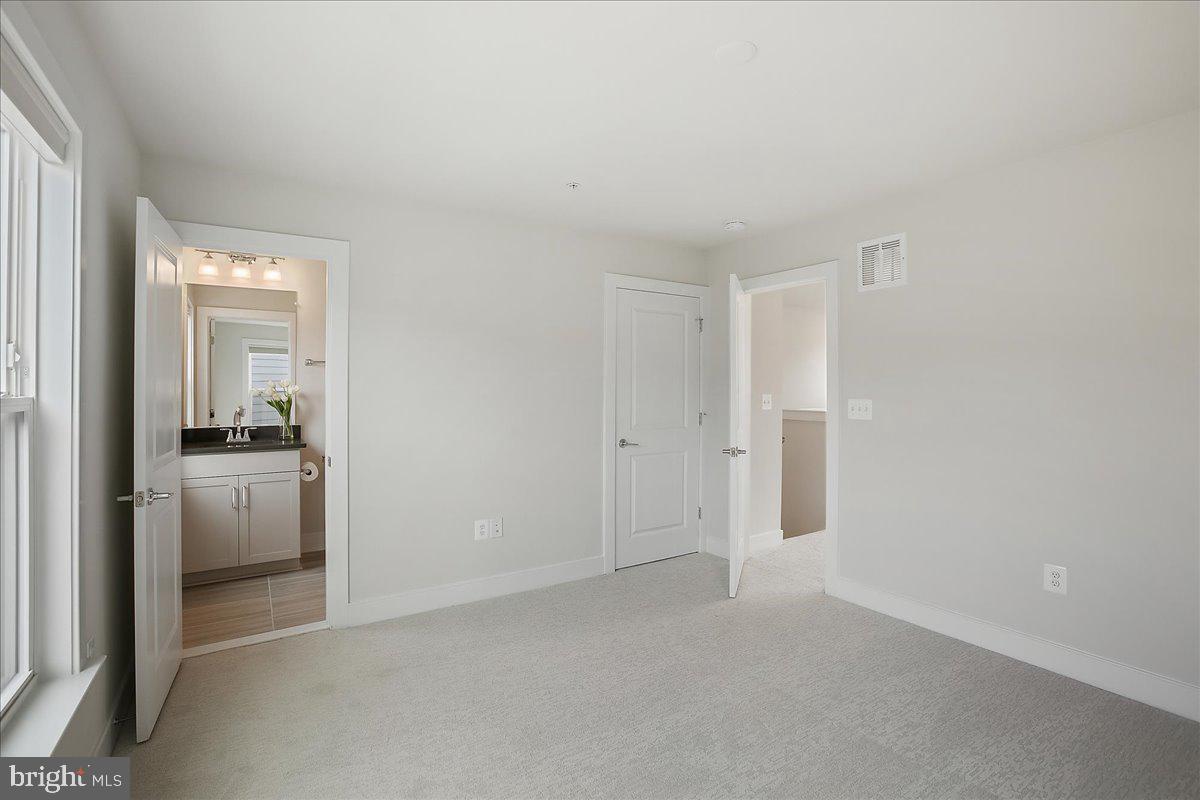 RESTON ARBORETUM - Residential