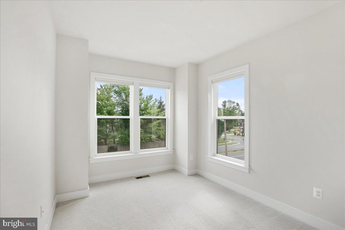 RESTON ARBORETUM - Residential