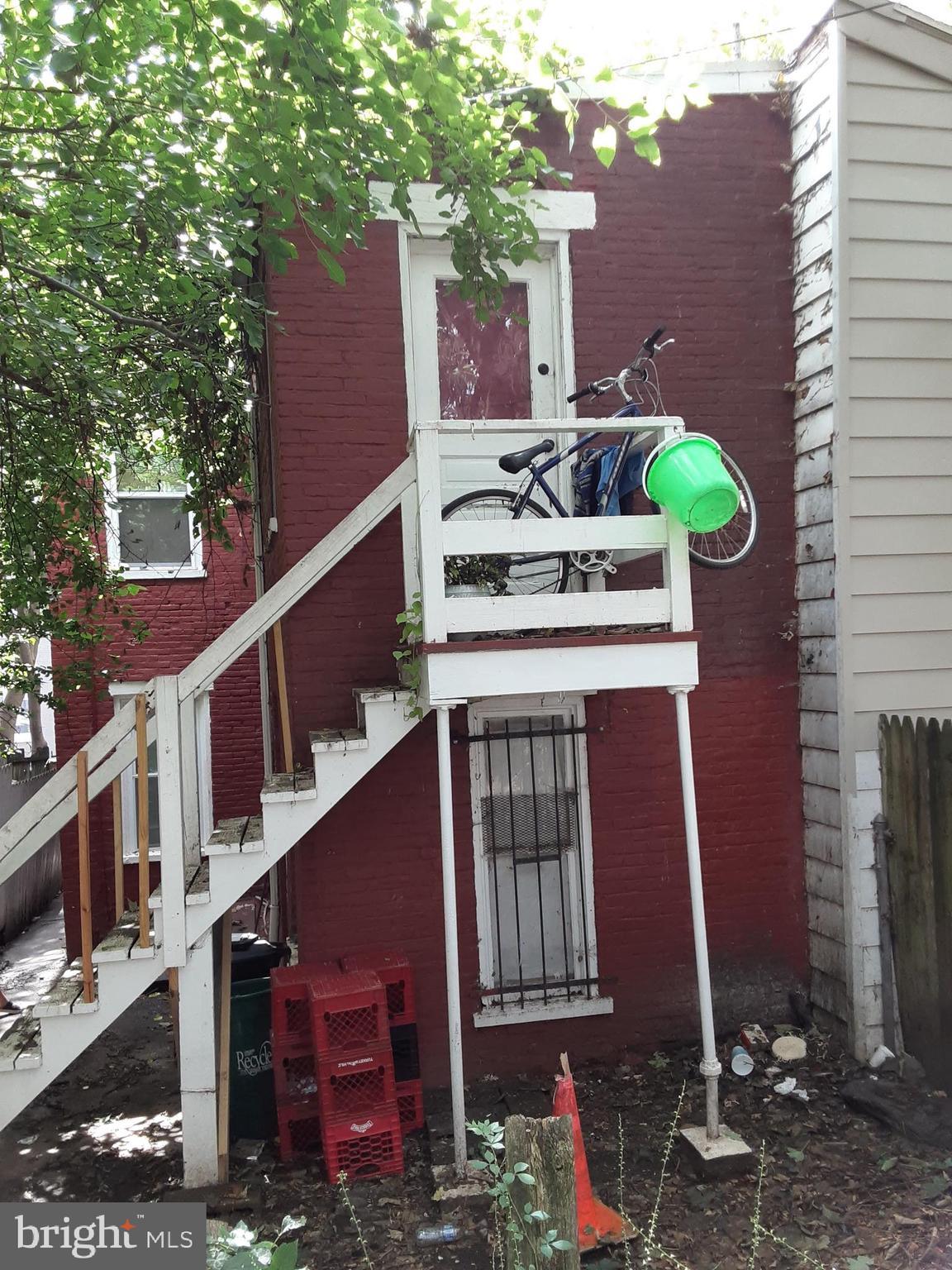 8TH WARD - Residential Income