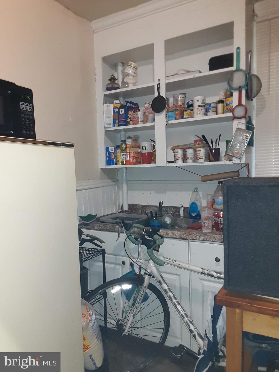 8TH WARD - Residential Income