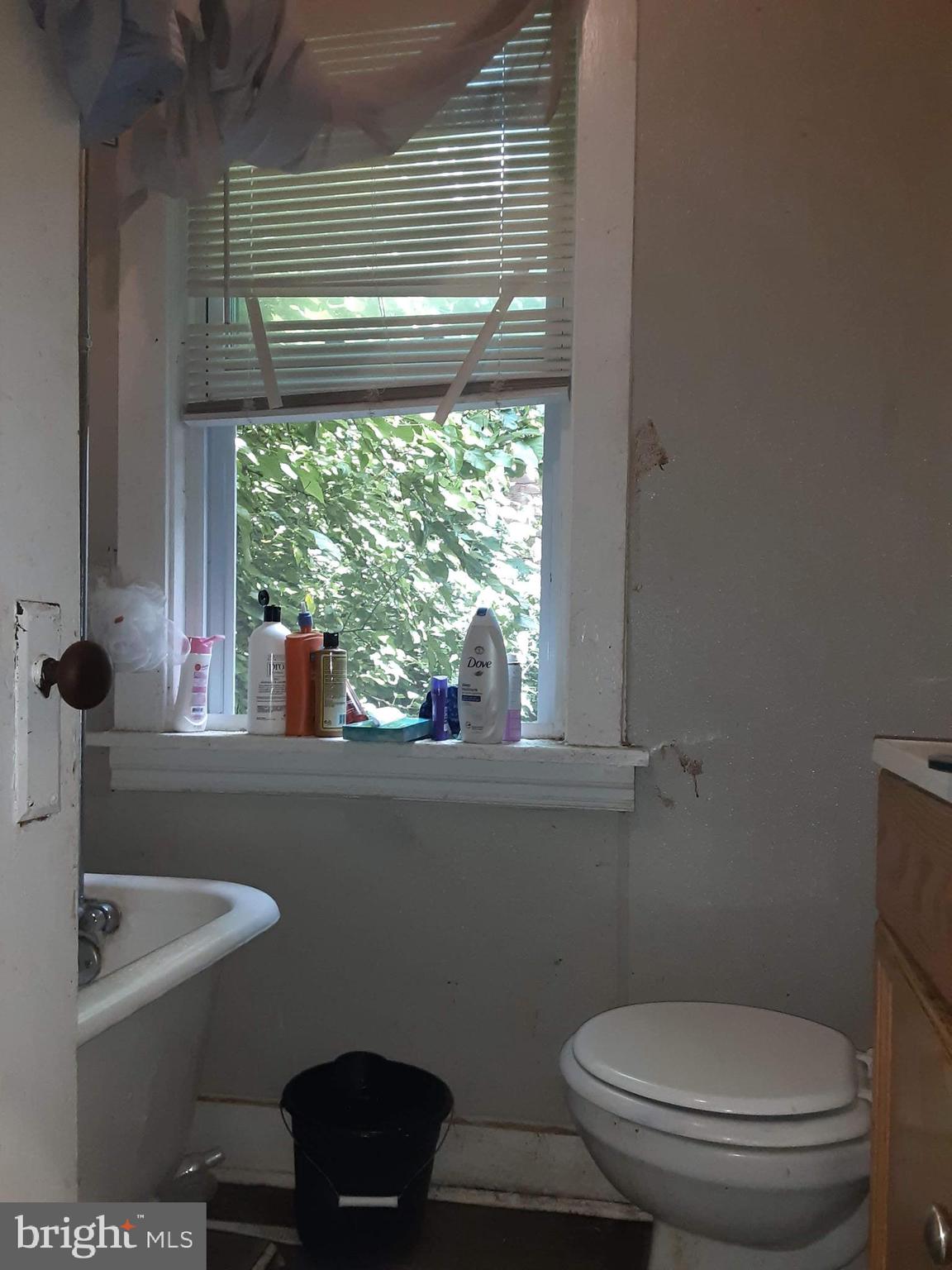 8TH WARD - Residential Income