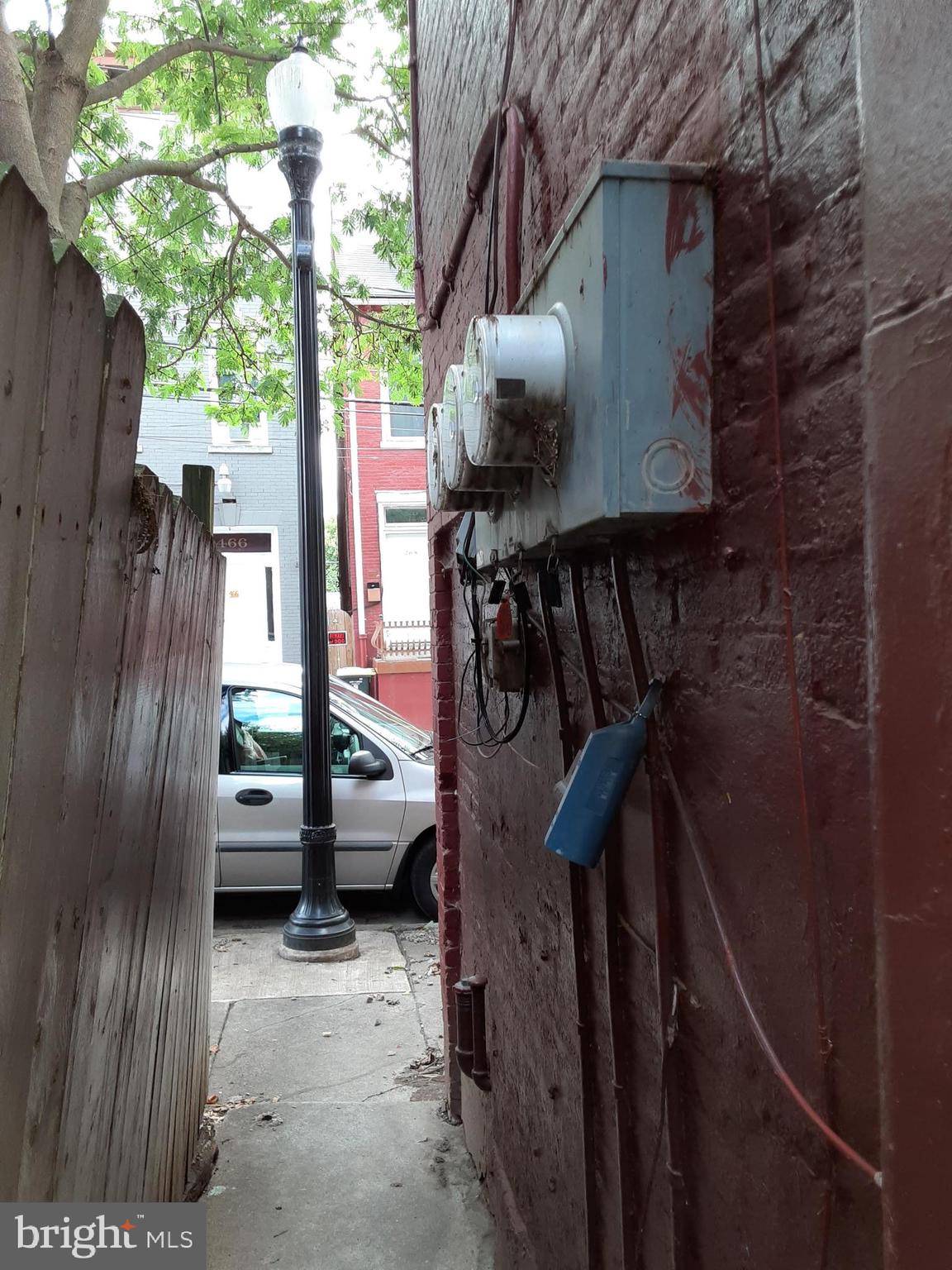 8TH WARD - Residential Income