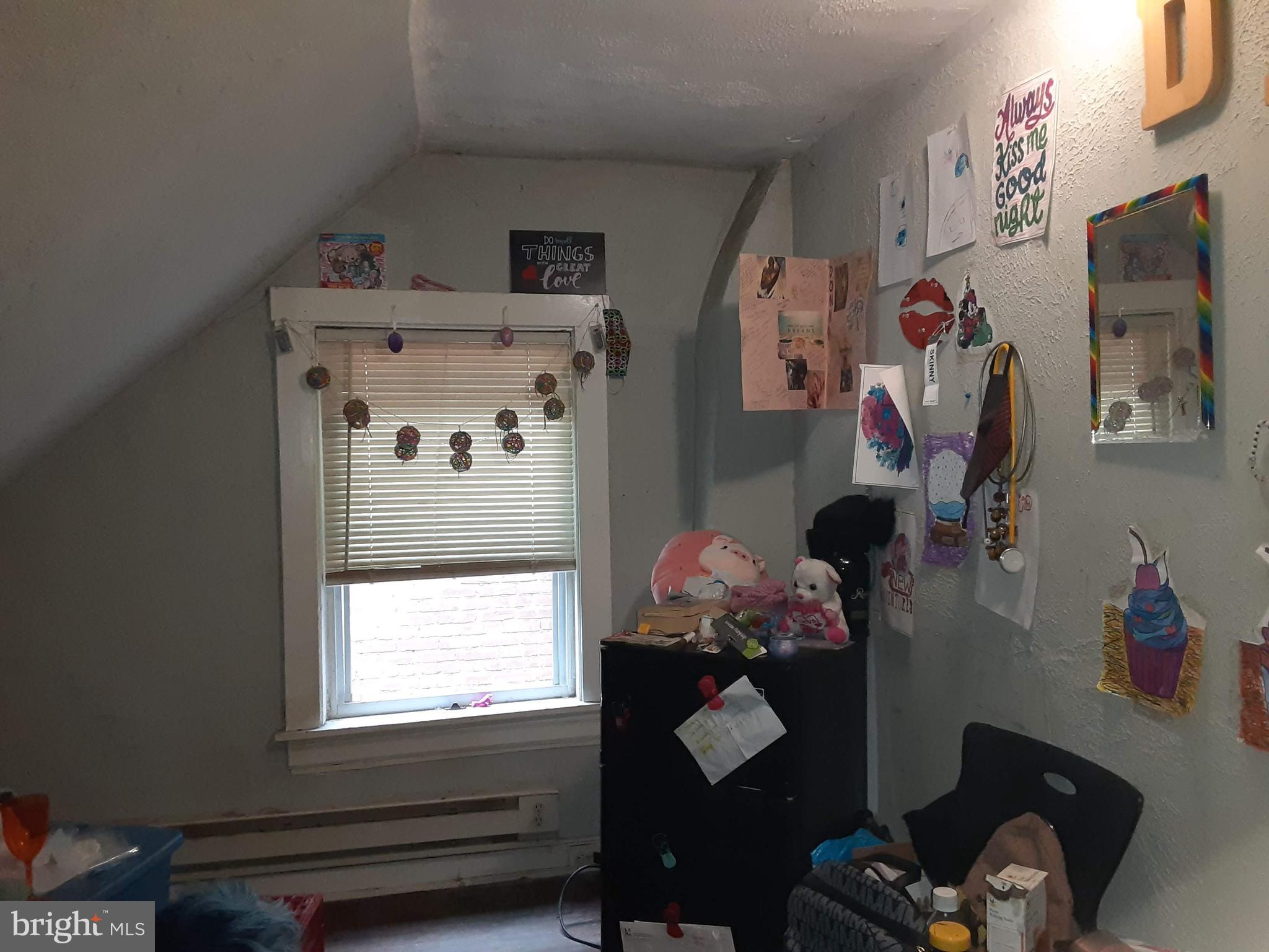 8TH WARD - Residential Income