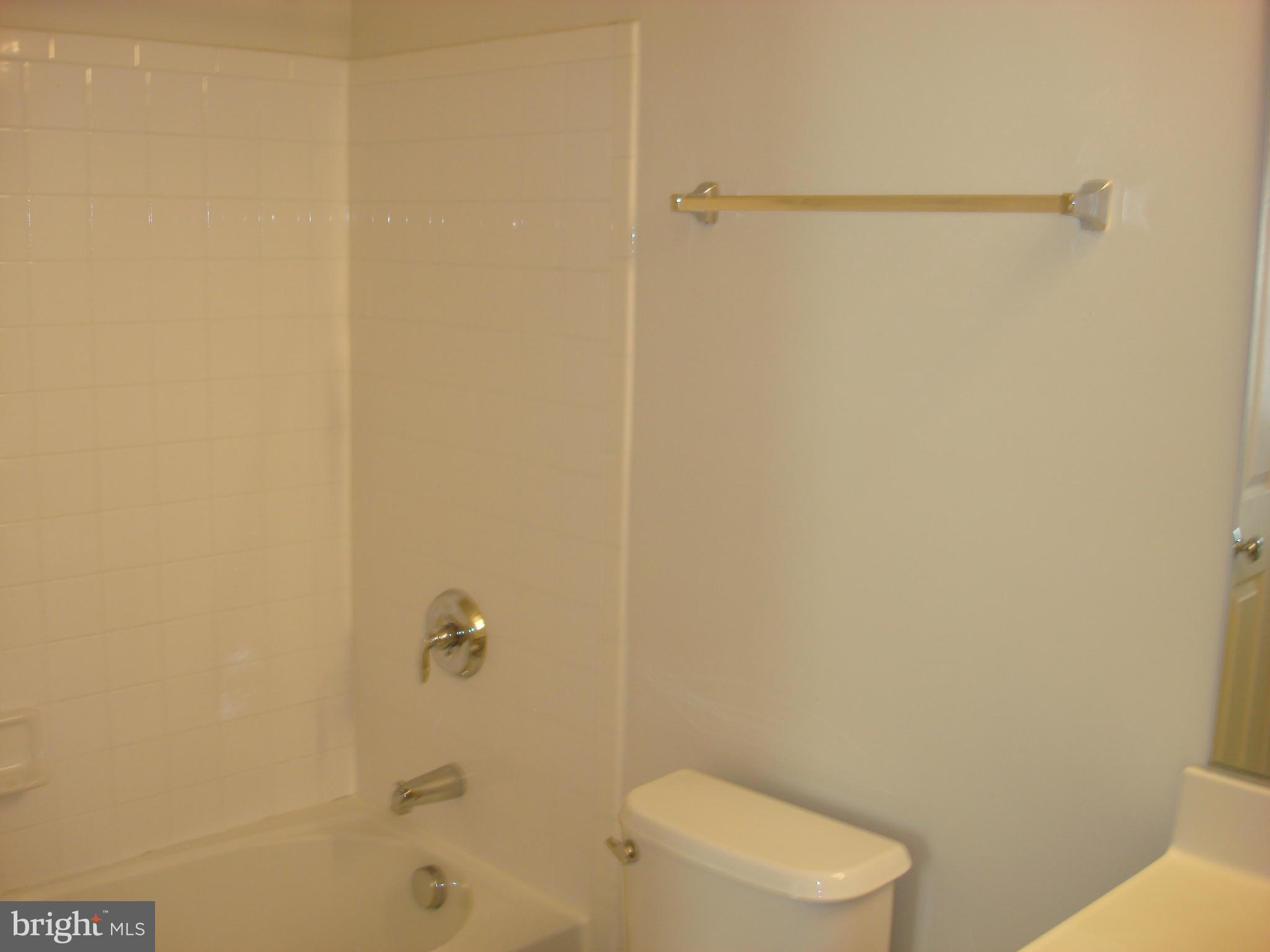 LIONSFIELD VALLEY - Residential Lease