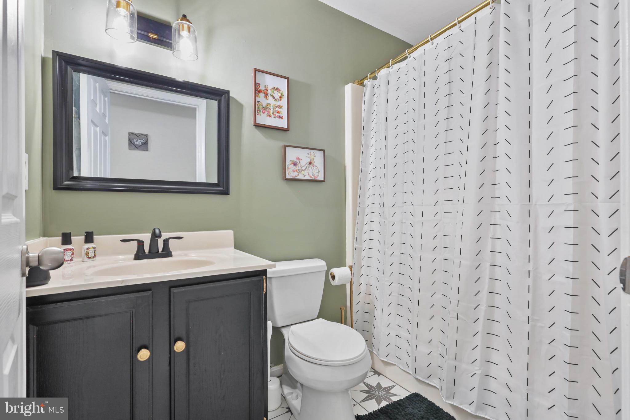 AVALON SHORES - Residential