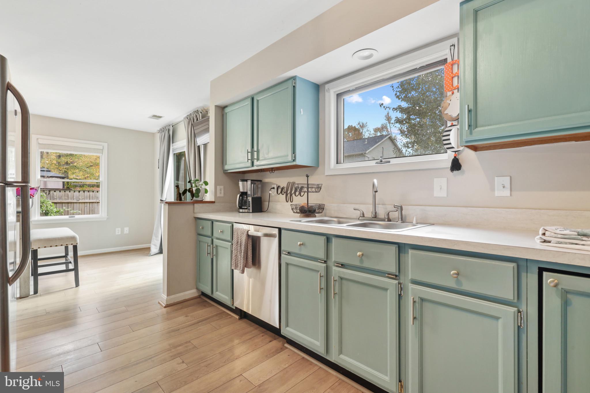 AVALON SHORES - Residential