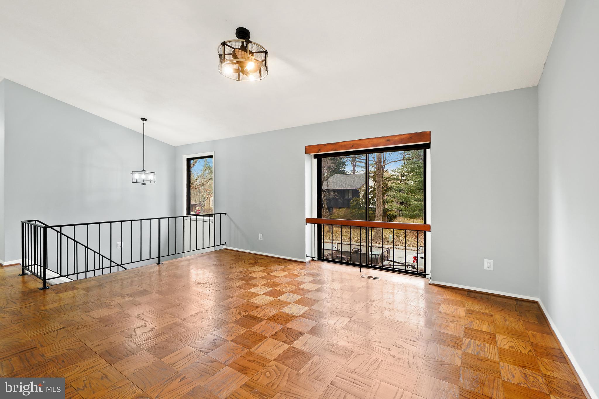 VILLAGE OF OAKLAND MILLS - Residential