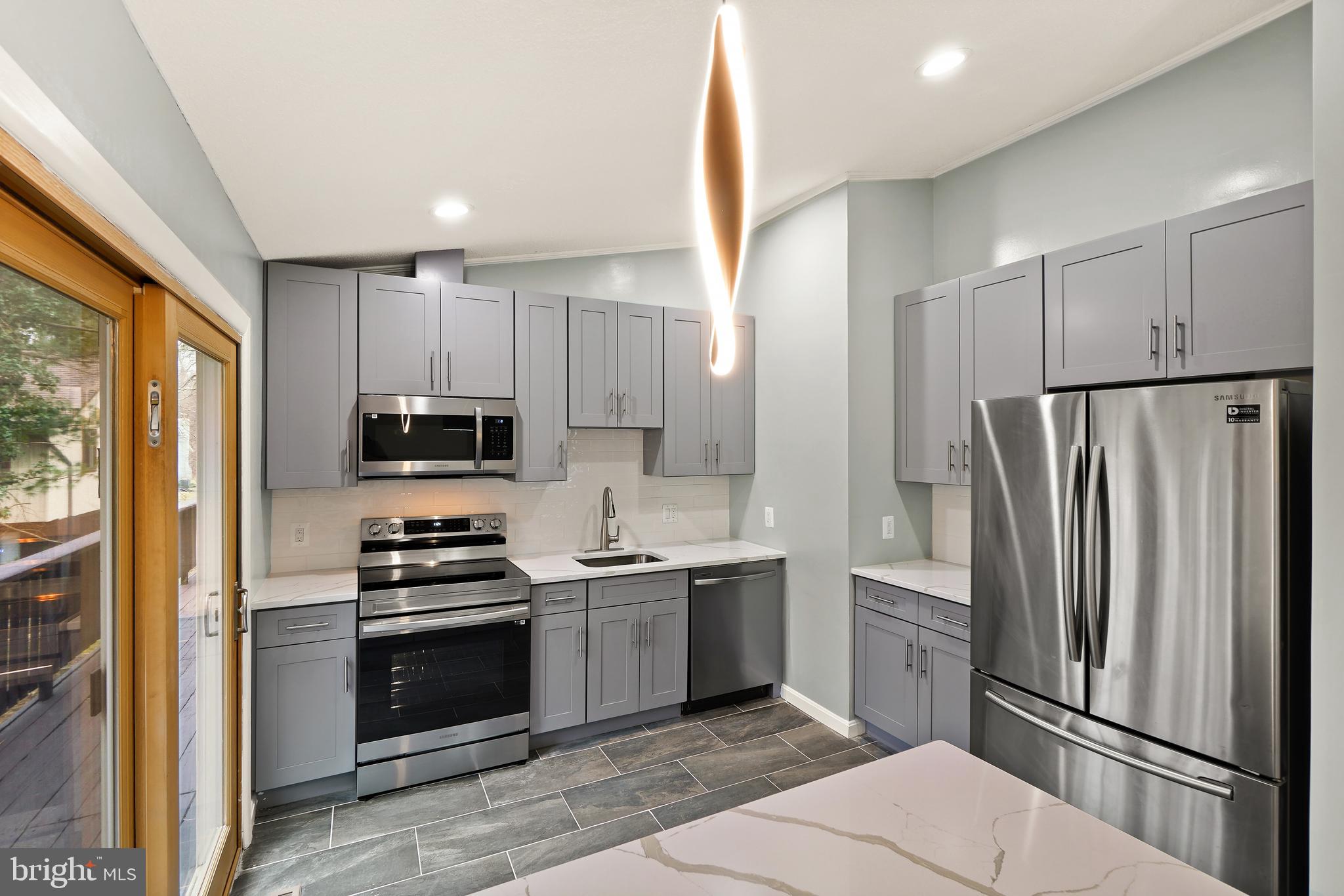 VILLAGE OF OAKLAND MILLS - Residential