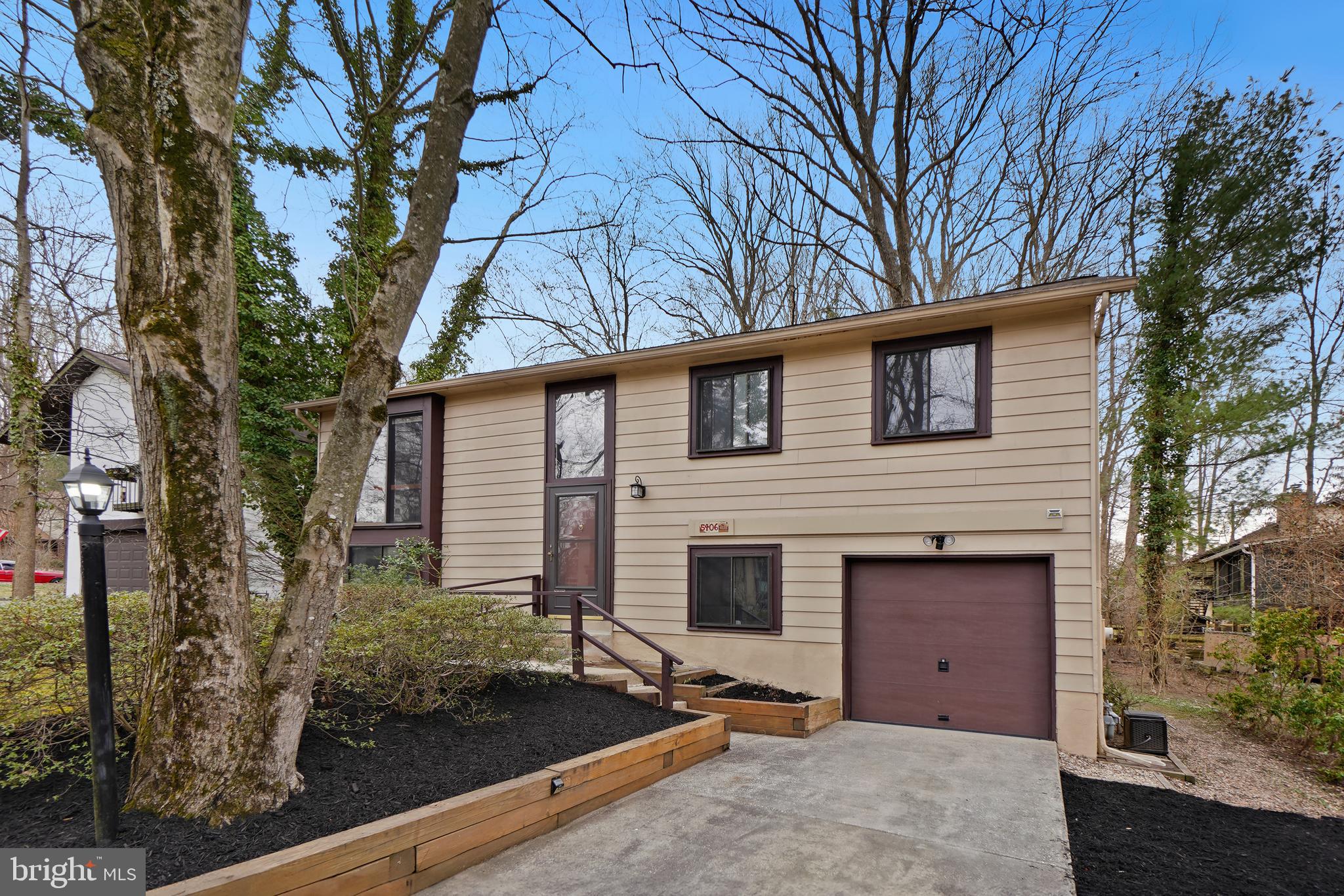 VILLAGE OF OAKLAND MILLS - Residential