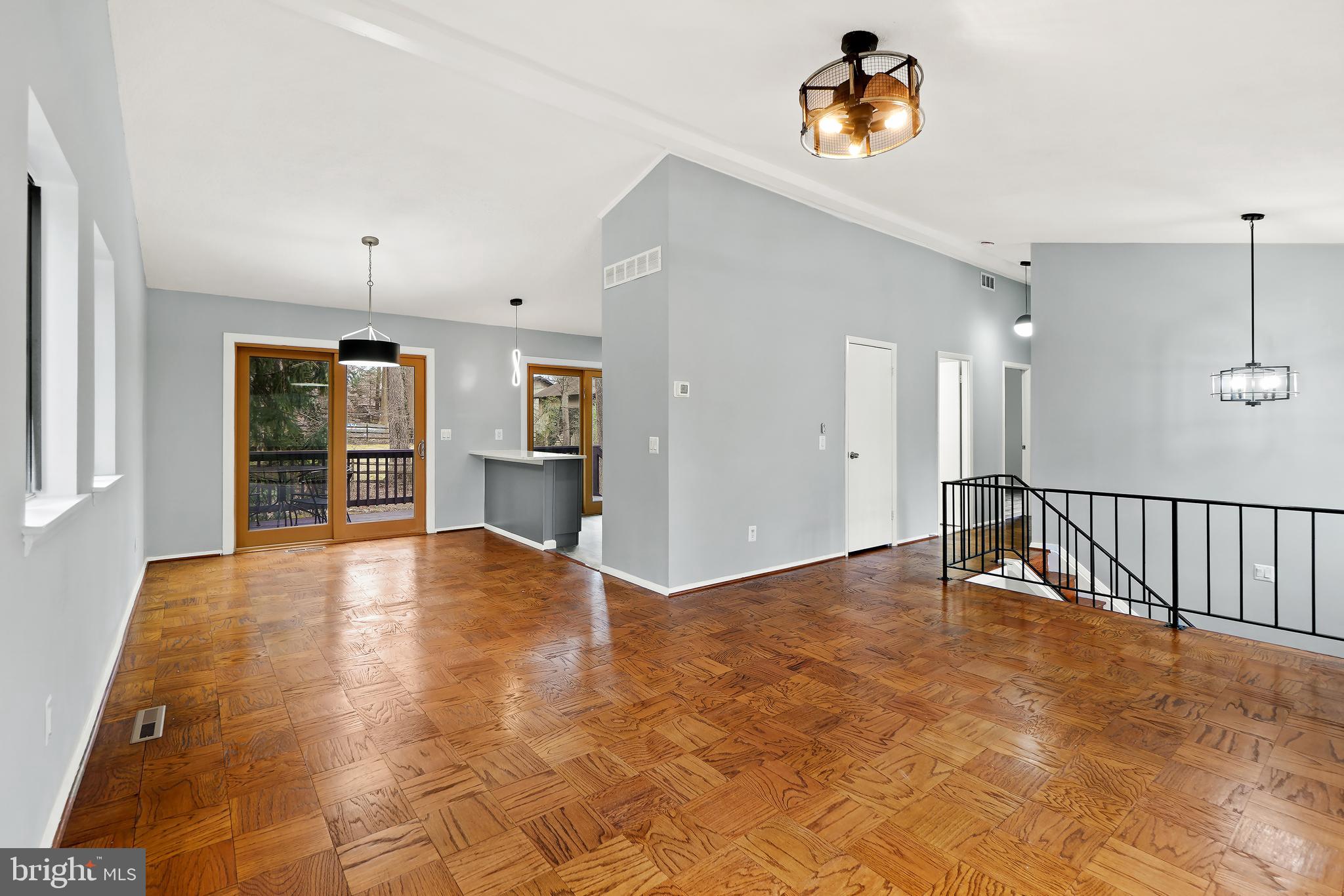 VILLAGE OF OAKLAND MILLS - Residential